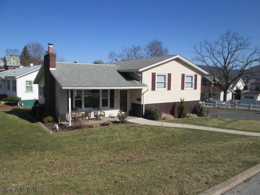 This fantastic multi-level home is sure to impress! Cozy living room that has a wood fireplace and a large bay window that brings in plenty of natural light. Beautiful kitchen that features new cabinets, new counter tops, and hardwood floors. You will love the black stainless steel appliances! Lovely dining room that has semi open floor plan to living room. All 3 bedrooms have large closets. Gorgeous refinished hardwood floors on second floor. Remodeled full bath has ceramic tile flooring. Spacious family room on lower level has new carpet and is great for entertaining. New oak doors and trim work gives this home tons of character. Off-street parking and a 1 car garage. Such a charming home with so much to offer!