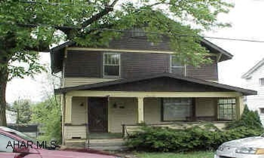 "VA Vendee Financing is available for Veterans, Non-Veterans, Investors & Owner/Occupants.  Please refer to www.ocwen.com for Disclosure & Simultaneous Listing Expiration date."  Freshly painted inside & out.  Good starter home.  Great area.  Vinyl & shake shingle exterior.