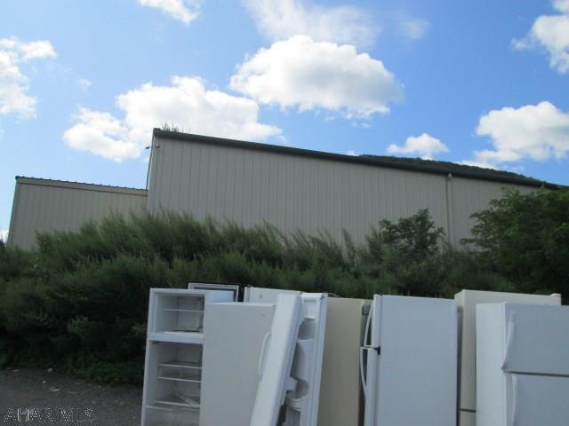 Sinking Valley - Commercial Sale