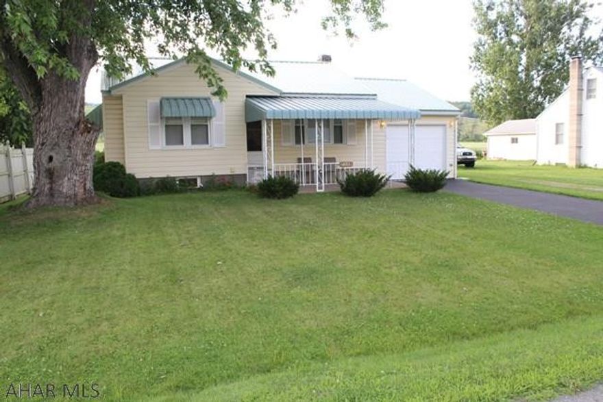 Move in ready 2 bedroom, 1 bathroom home in Bellwood Antis School District. Hardwood flooring, central air. Finished basement & family room w/beautiful views