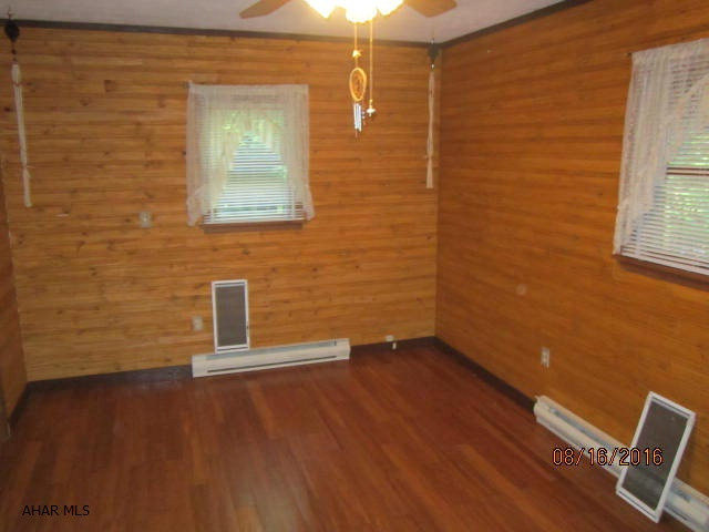 Glendale Yearound - Residential