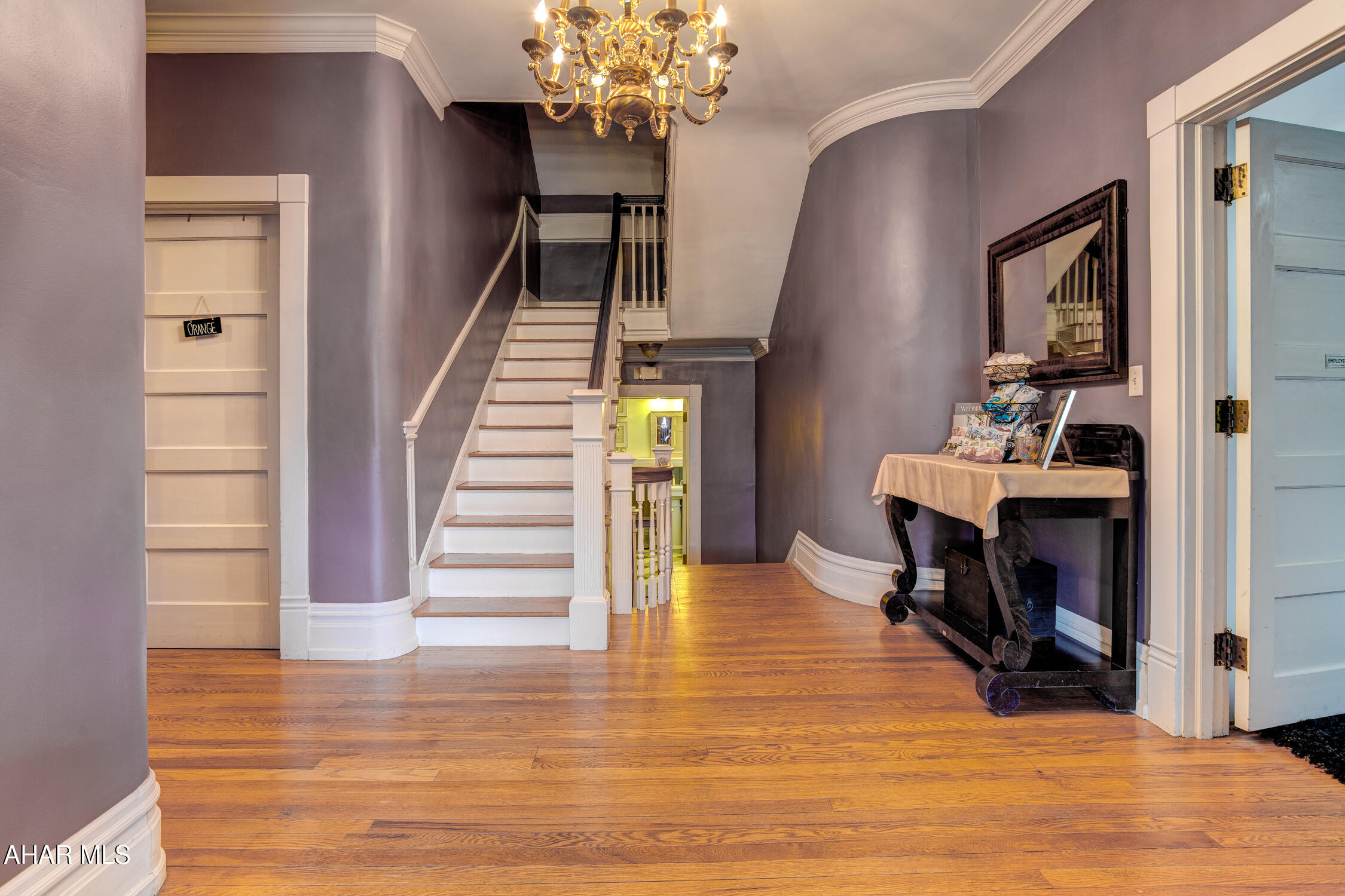 Juniata - Commercial Sale