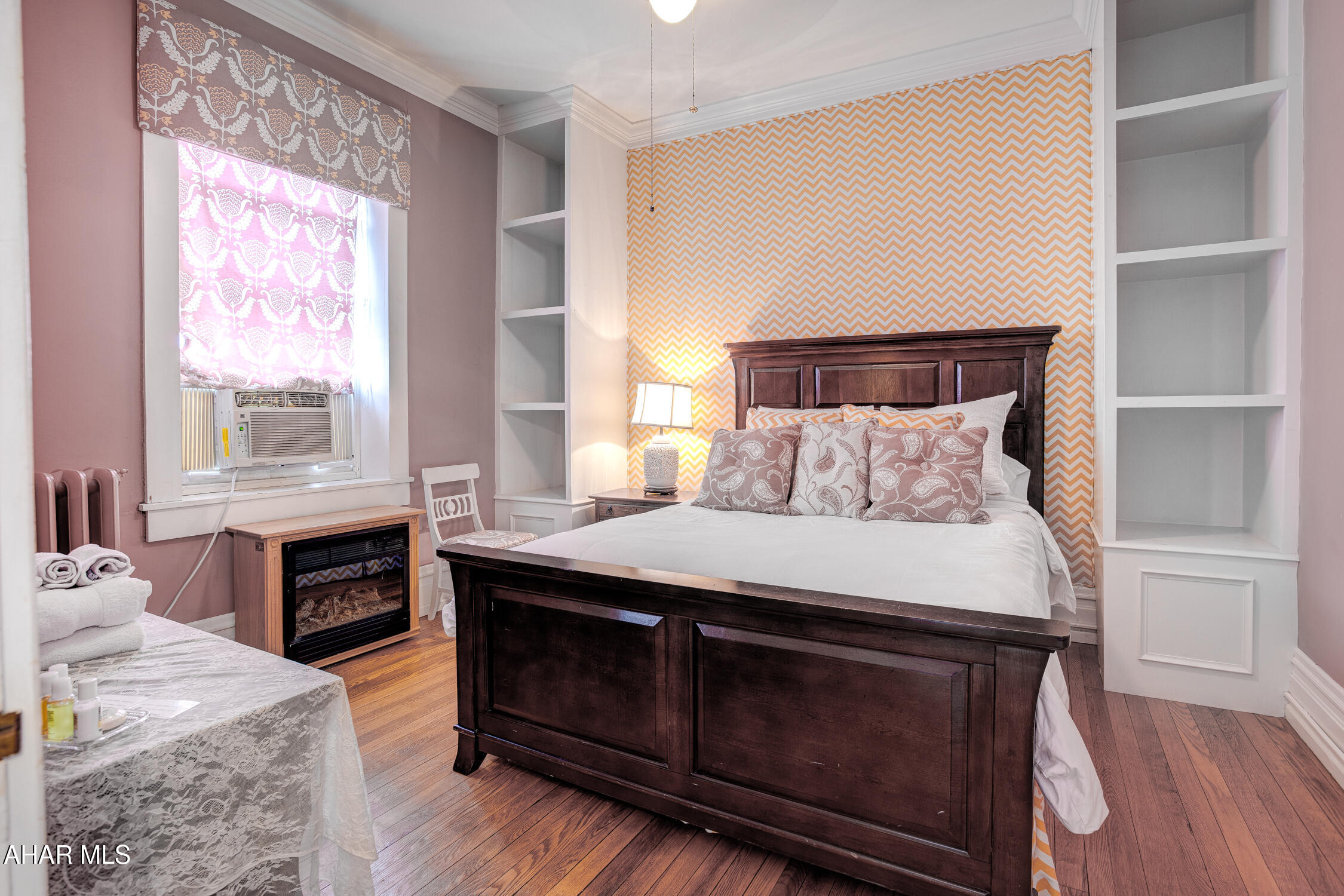 Juniata - Commercial Sale