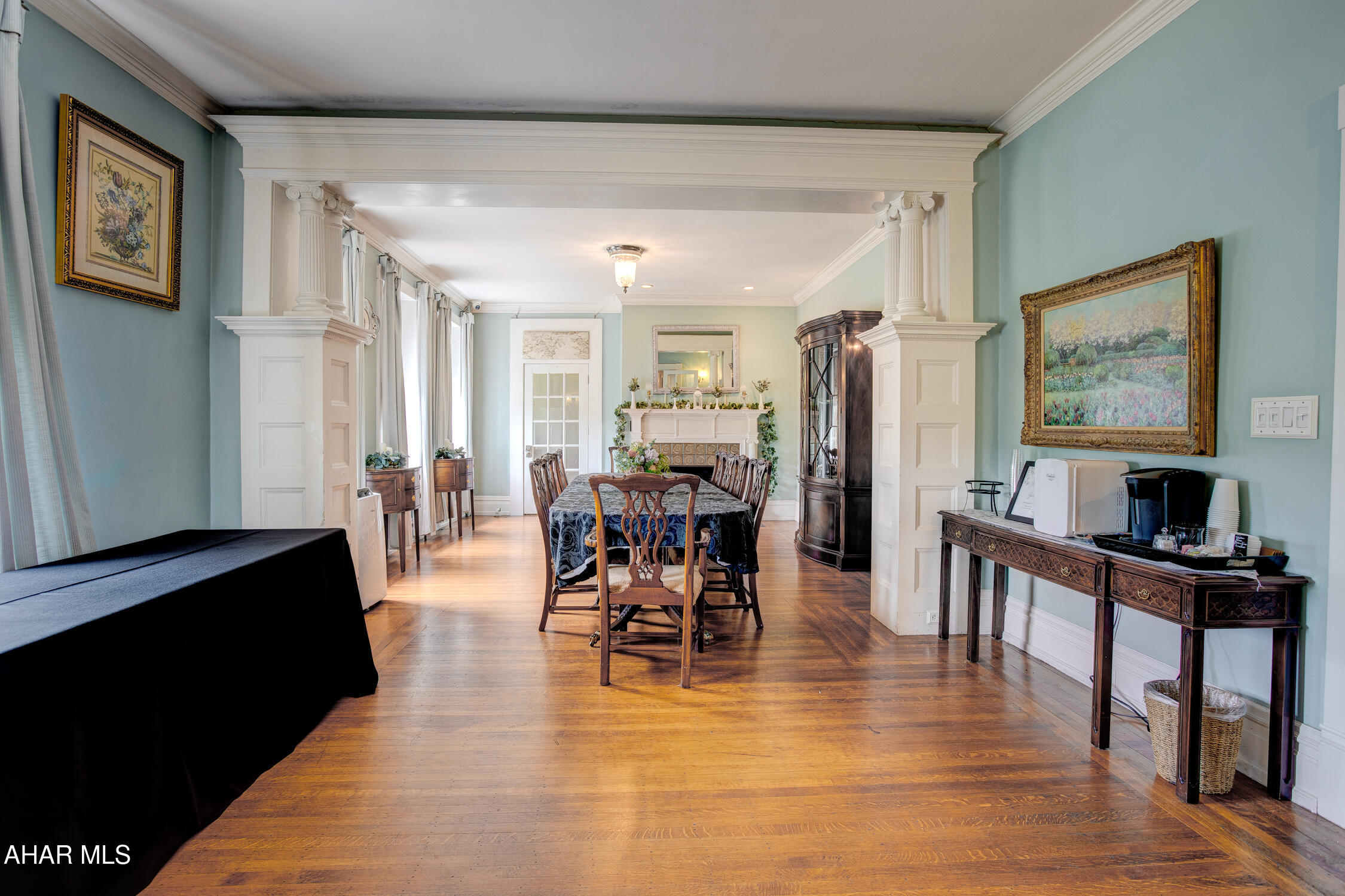 Juniata - Commercial Sale