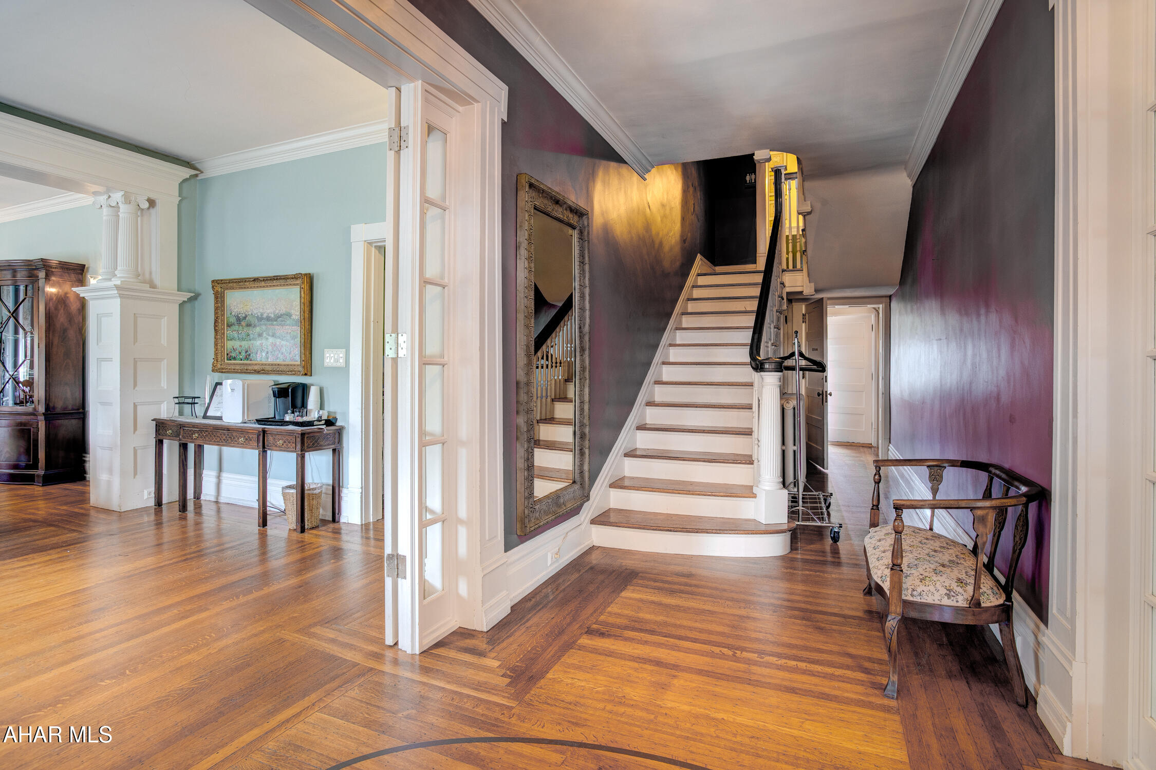 Juniata - Commercial Sale