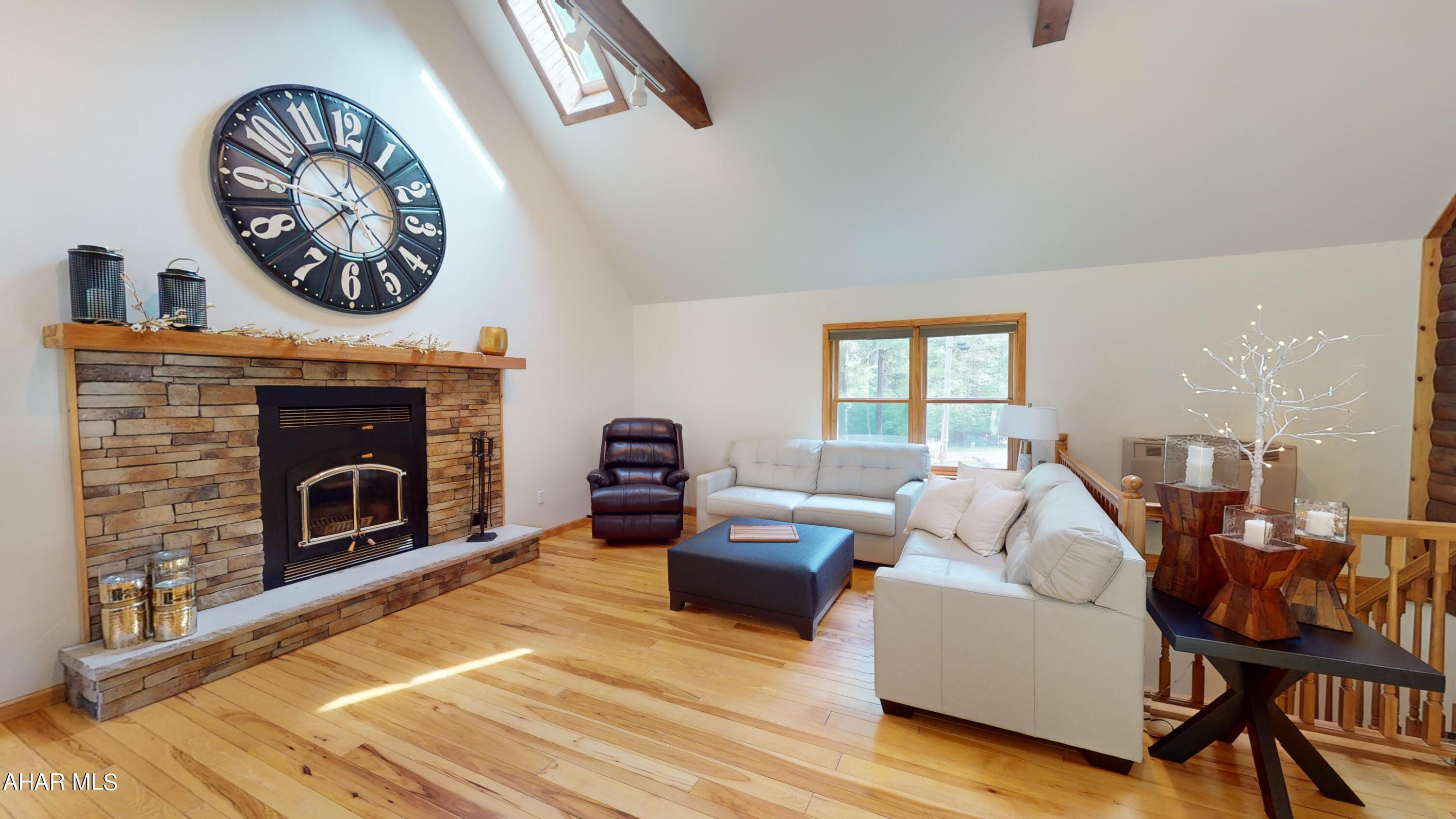 Glendale Yearound - Residential