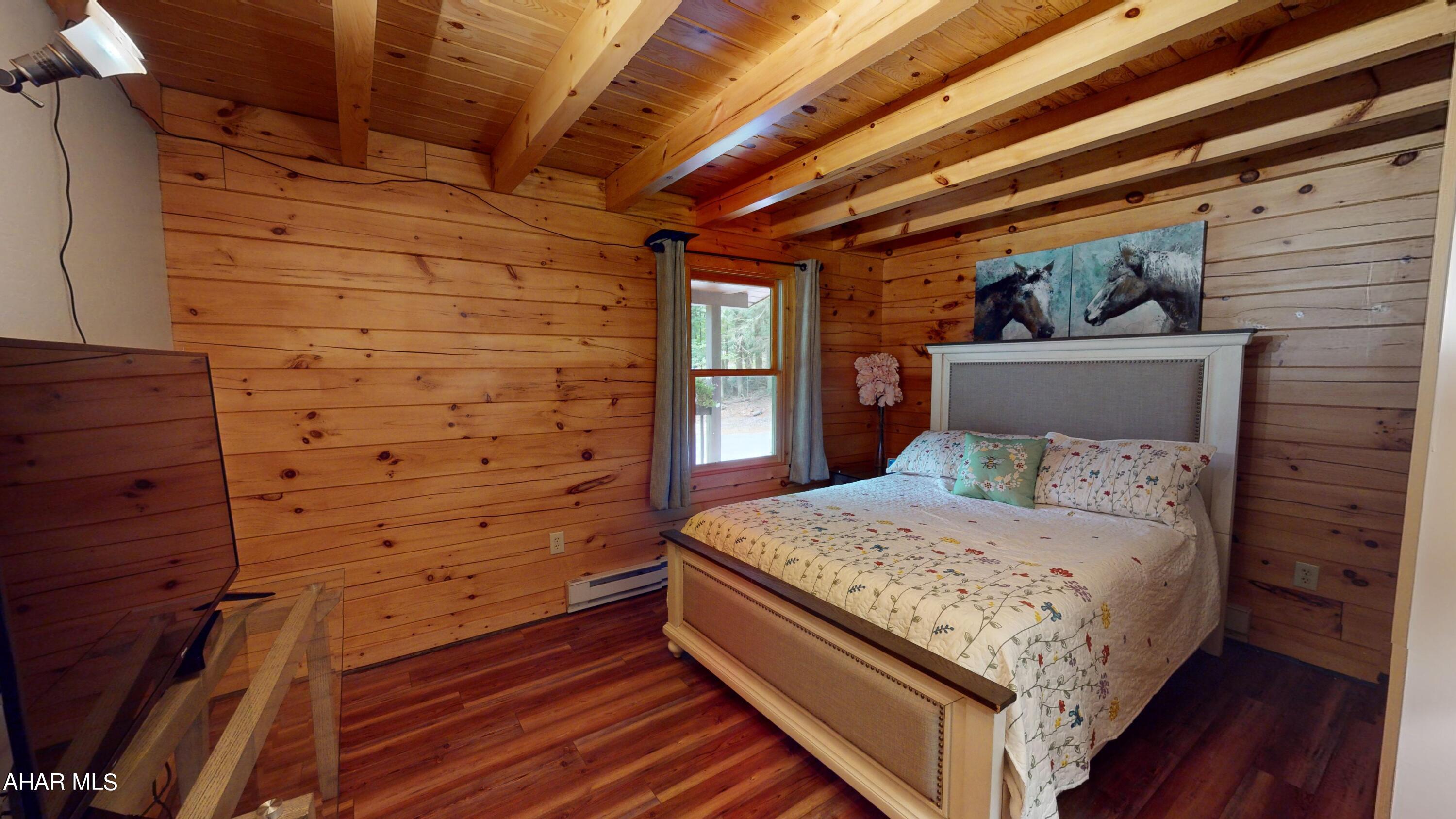 Glendale Yearound - Residential