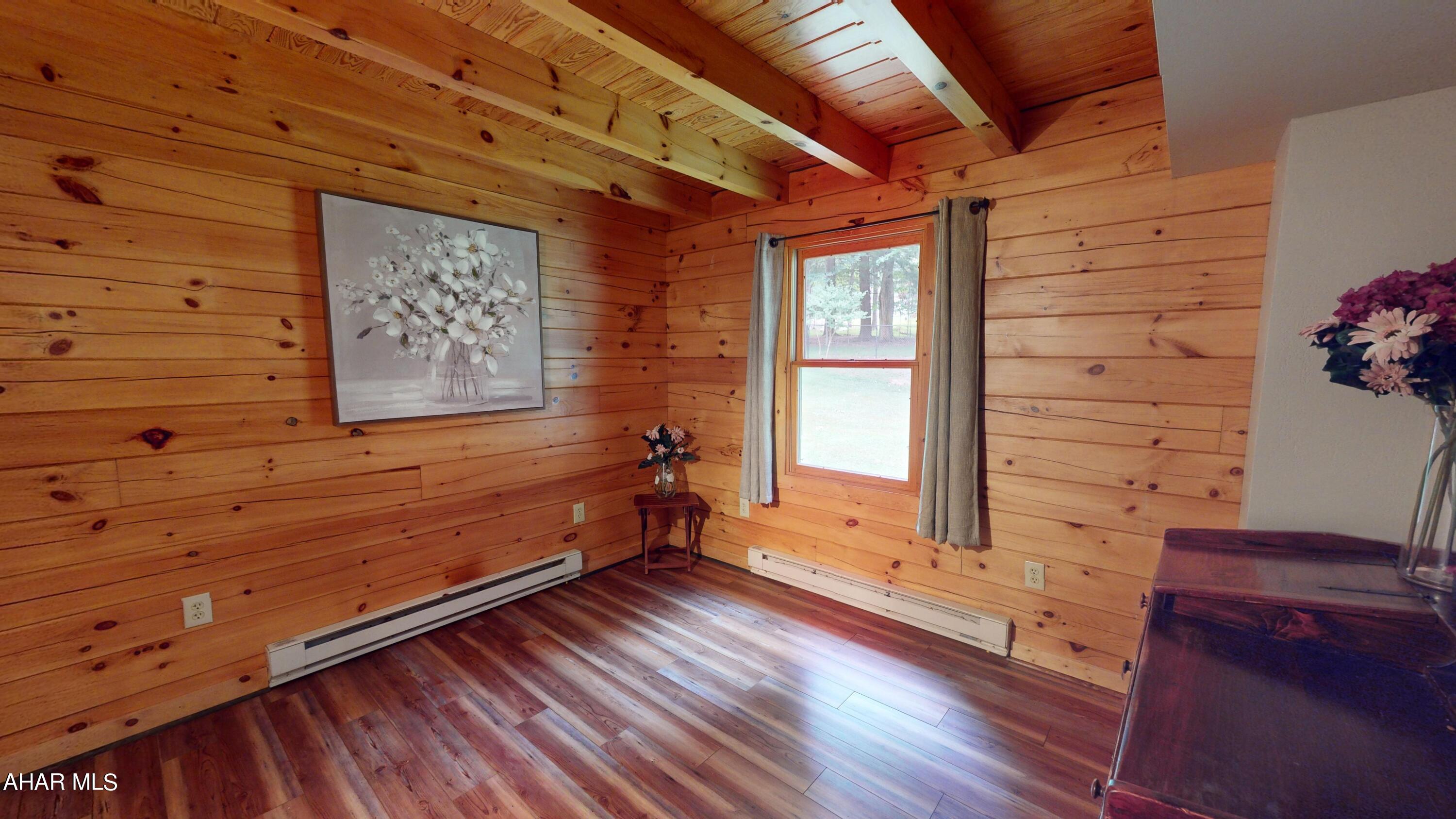 Glendale Yearound - Residential