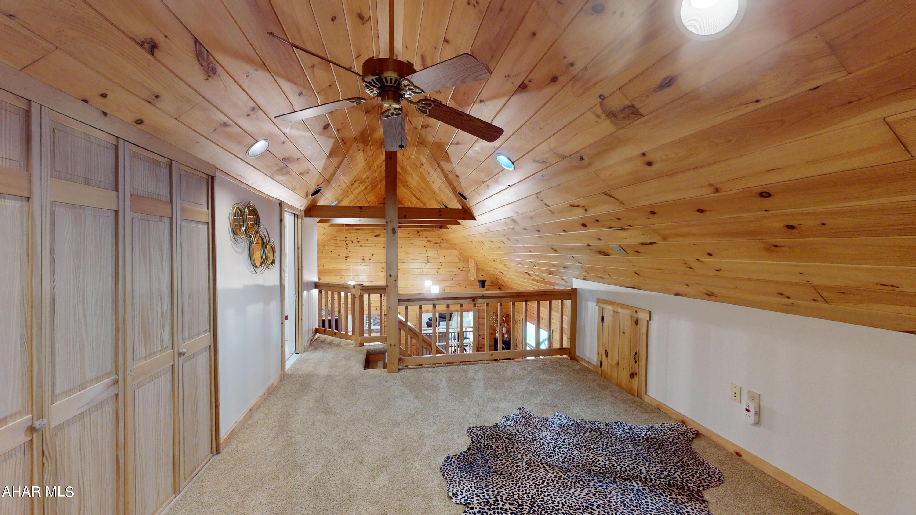 Glendale Yearound - Residential