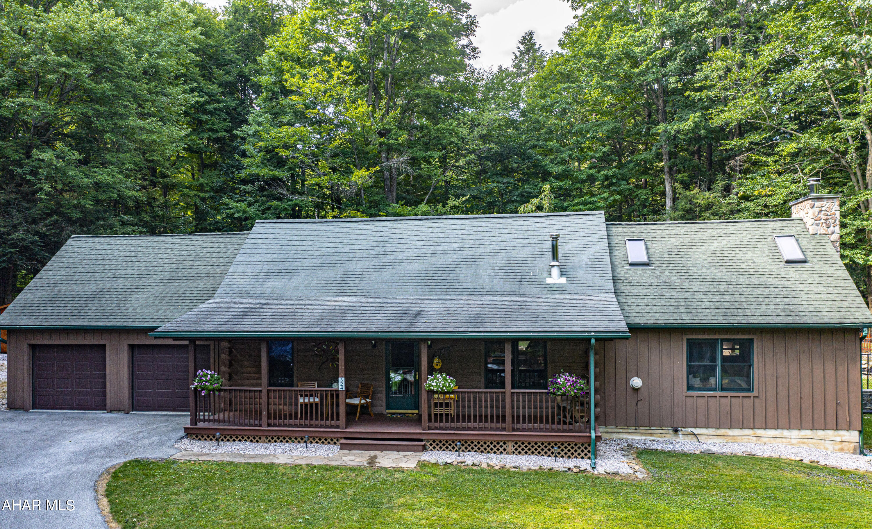 Glendale Yearound - Residential