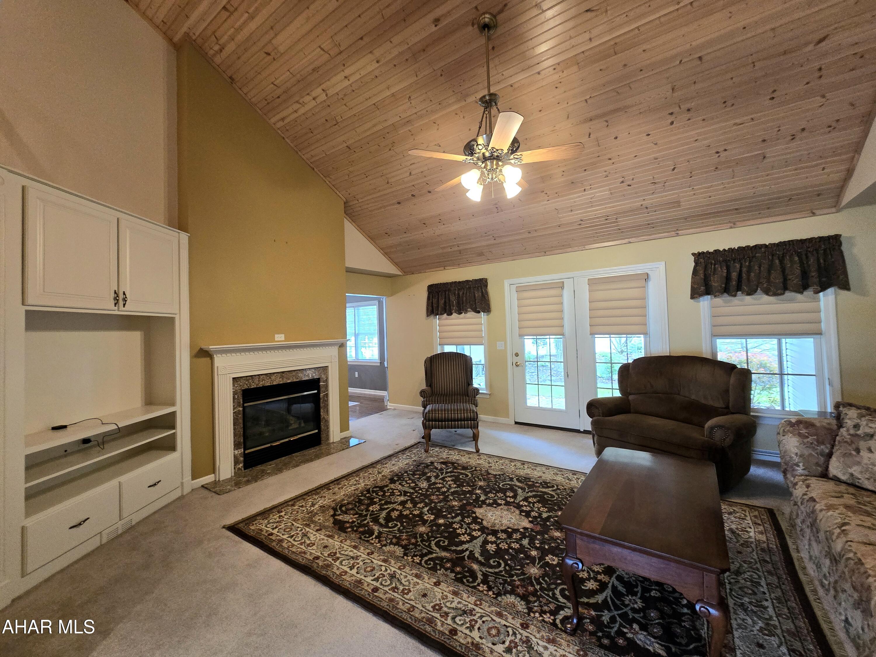 Fox Hollow - Residential