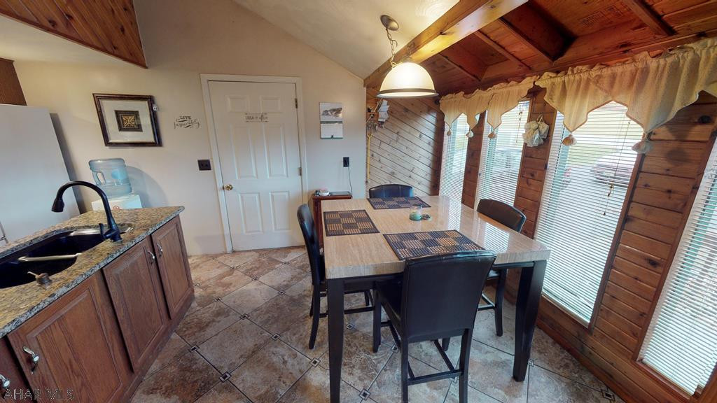 Rolling Hills - Residential