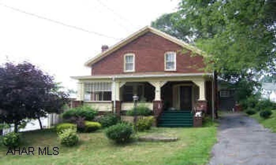 LARGE TWO STORY CHARACTER, LOVELY FRENCH DOORS, LARGE FRONT PORCH, GREAT FOYER. EXCLUSIONS TO THE CONTRACT.