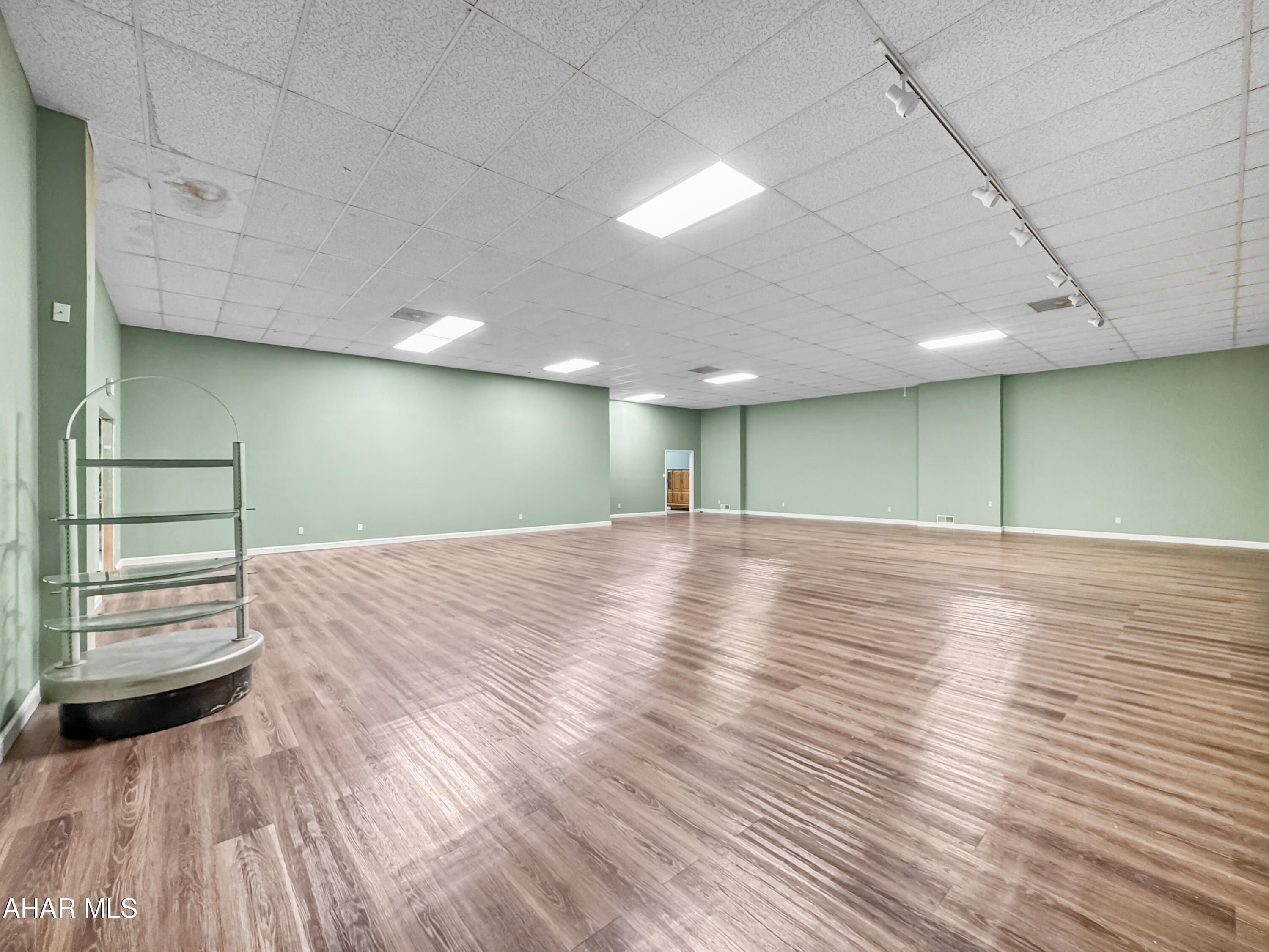 None - Commercial Lease