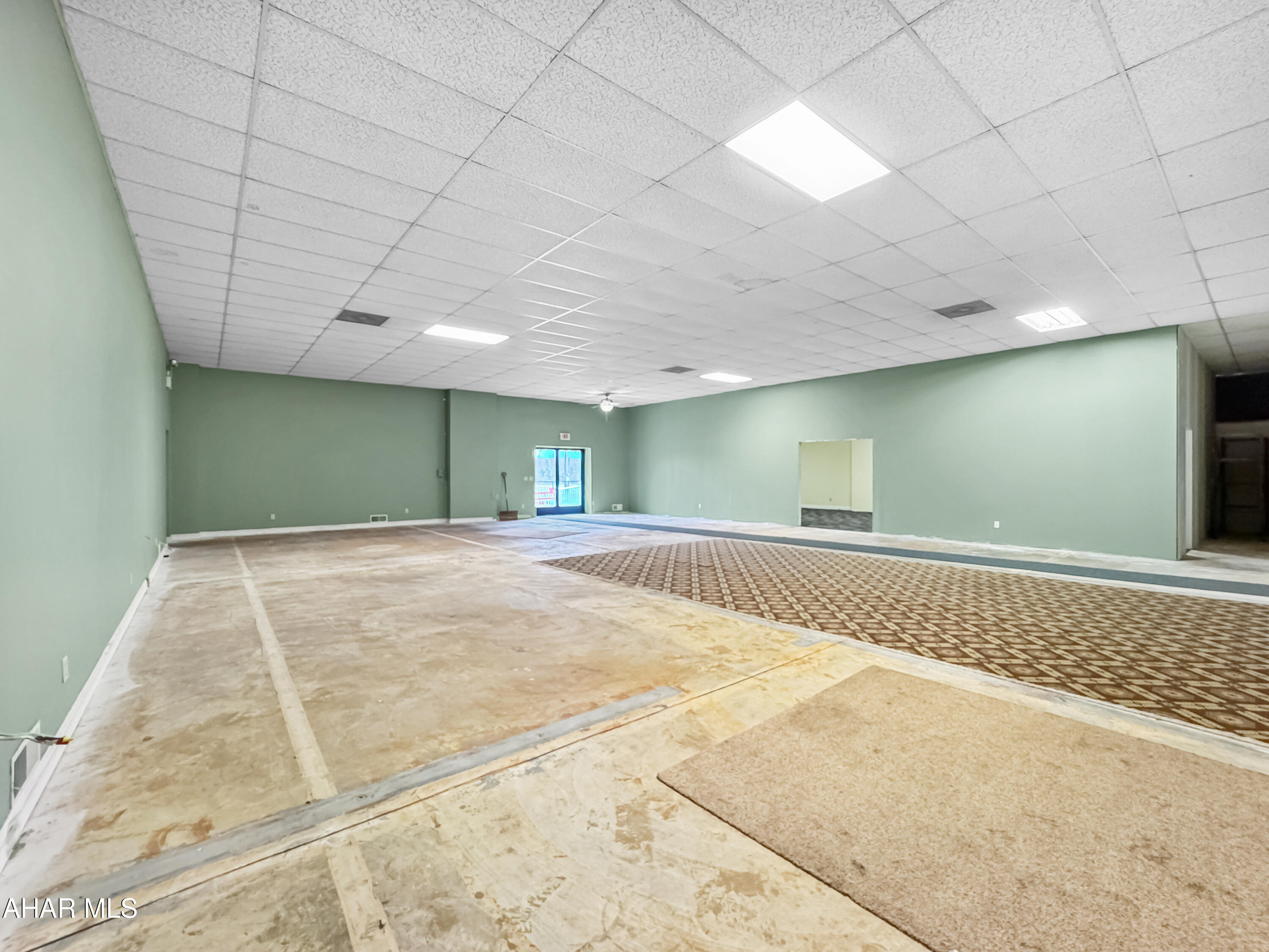 None - Commercial Lease