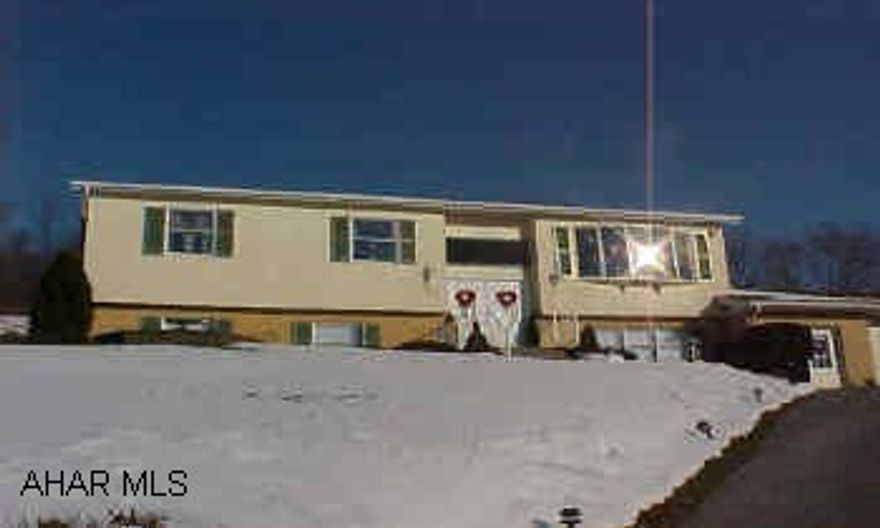 Immacultate-move in condition-4BR Bi-Level. Family room with gas fireplace, covered patio, above ground pool, oil heat, central air, 2 1/2 car garage, .83 acre ground, jacuzzi tub. Must see!! Two heating systems oil & heat pump. Seller must find suitable  Immacultate-move in condition-4BR Bi-Level. Family room with gas fireplace, covered patio, above ground pool, oil heat, central air, 2 1/2 car garage, .83 acre ground, jacuzzi tub. Must see!! Two heating systems oil & heat pump. Seller must find suitable housing.