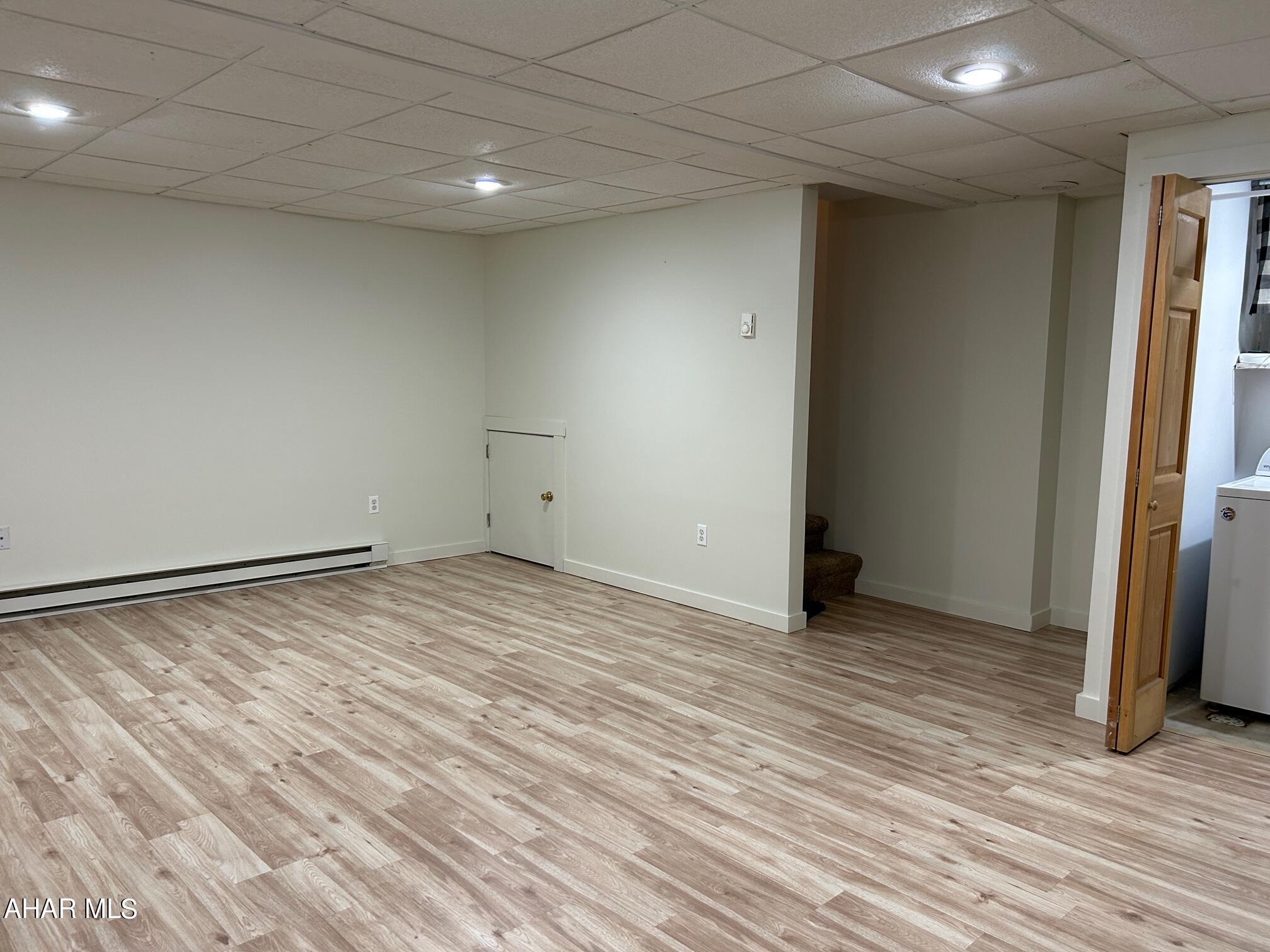 Glendale Yearound - Residential