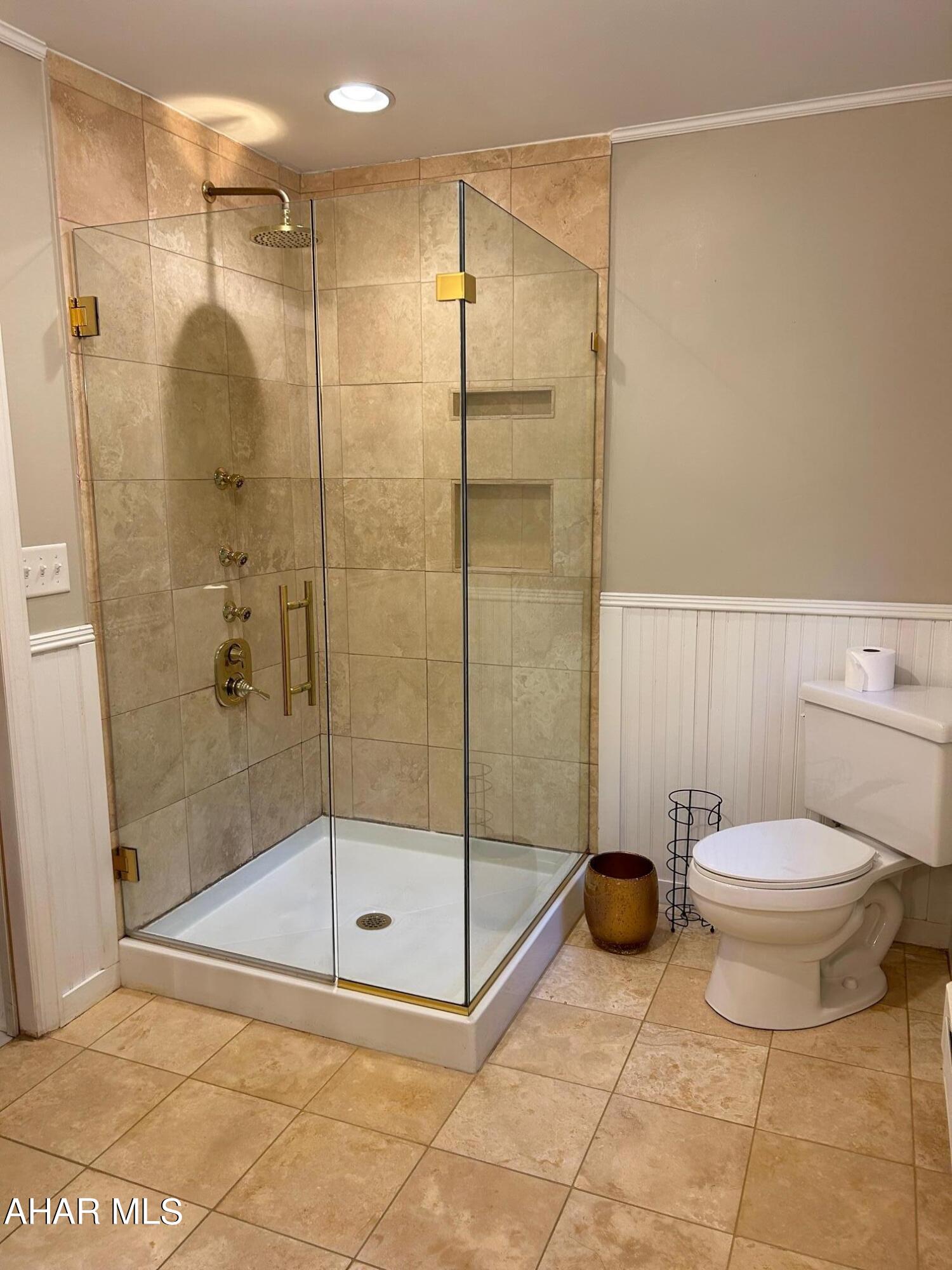 Glendale Yearound - Residential