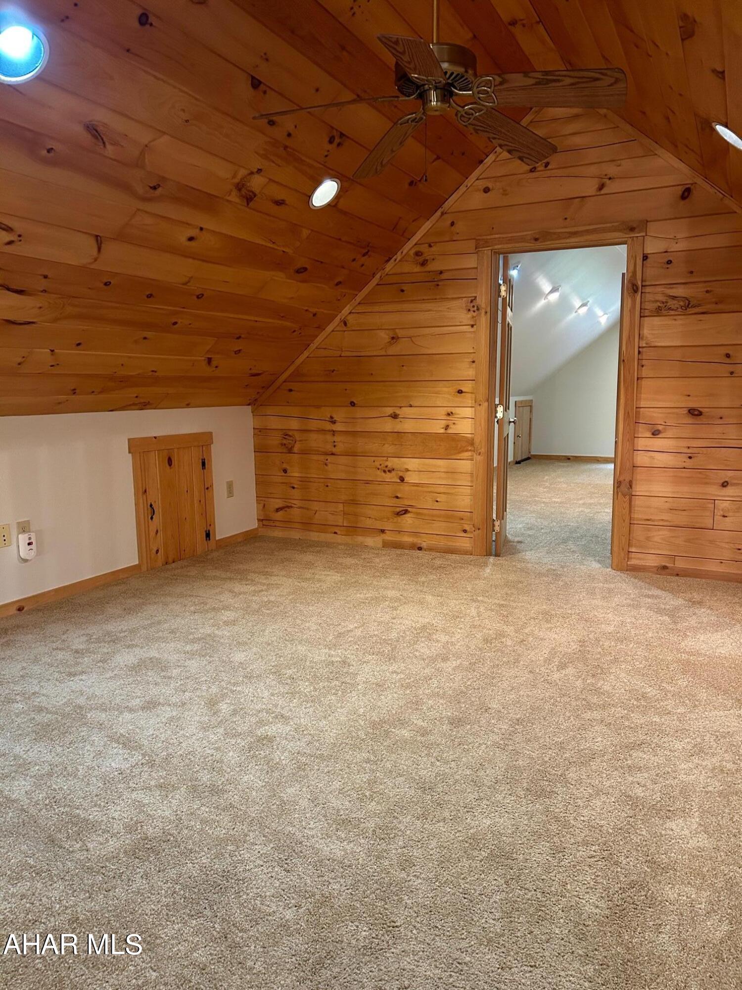 Glendale Yearound - Residential