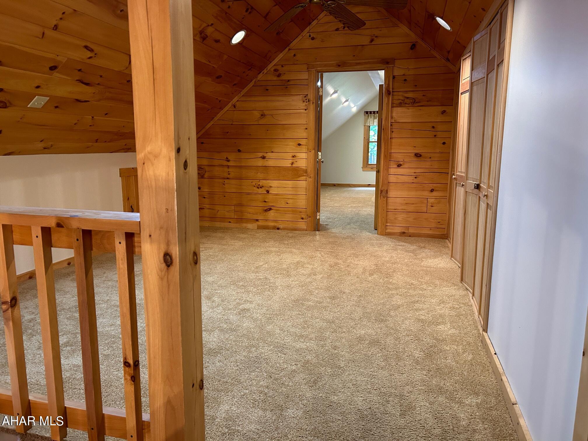 Glendale Yearound - Residential