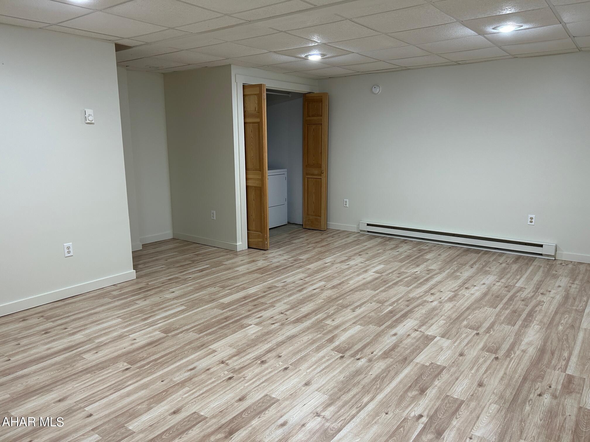 Glendale Yearound - Residential