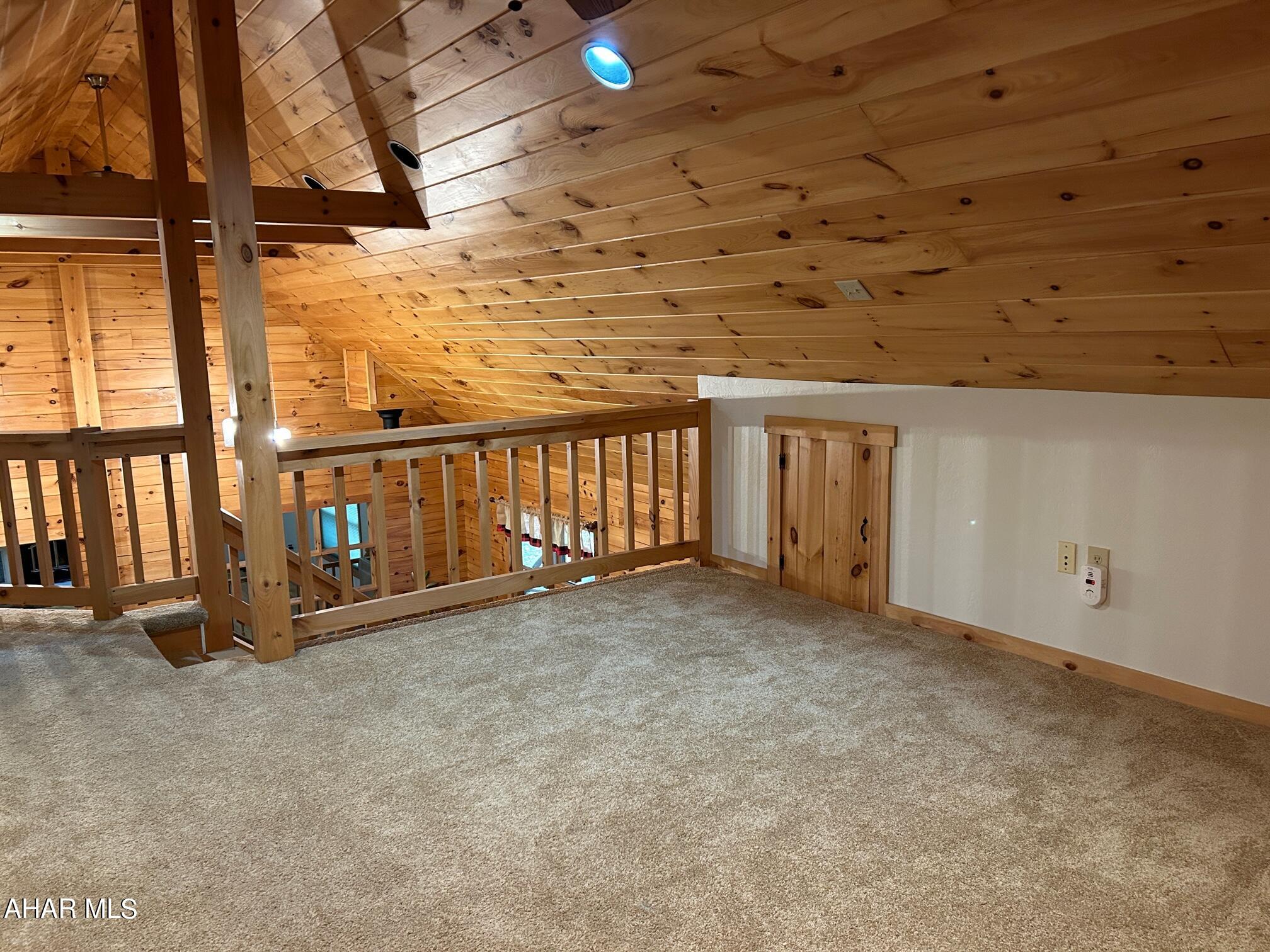 Glendale Yearound - Residential