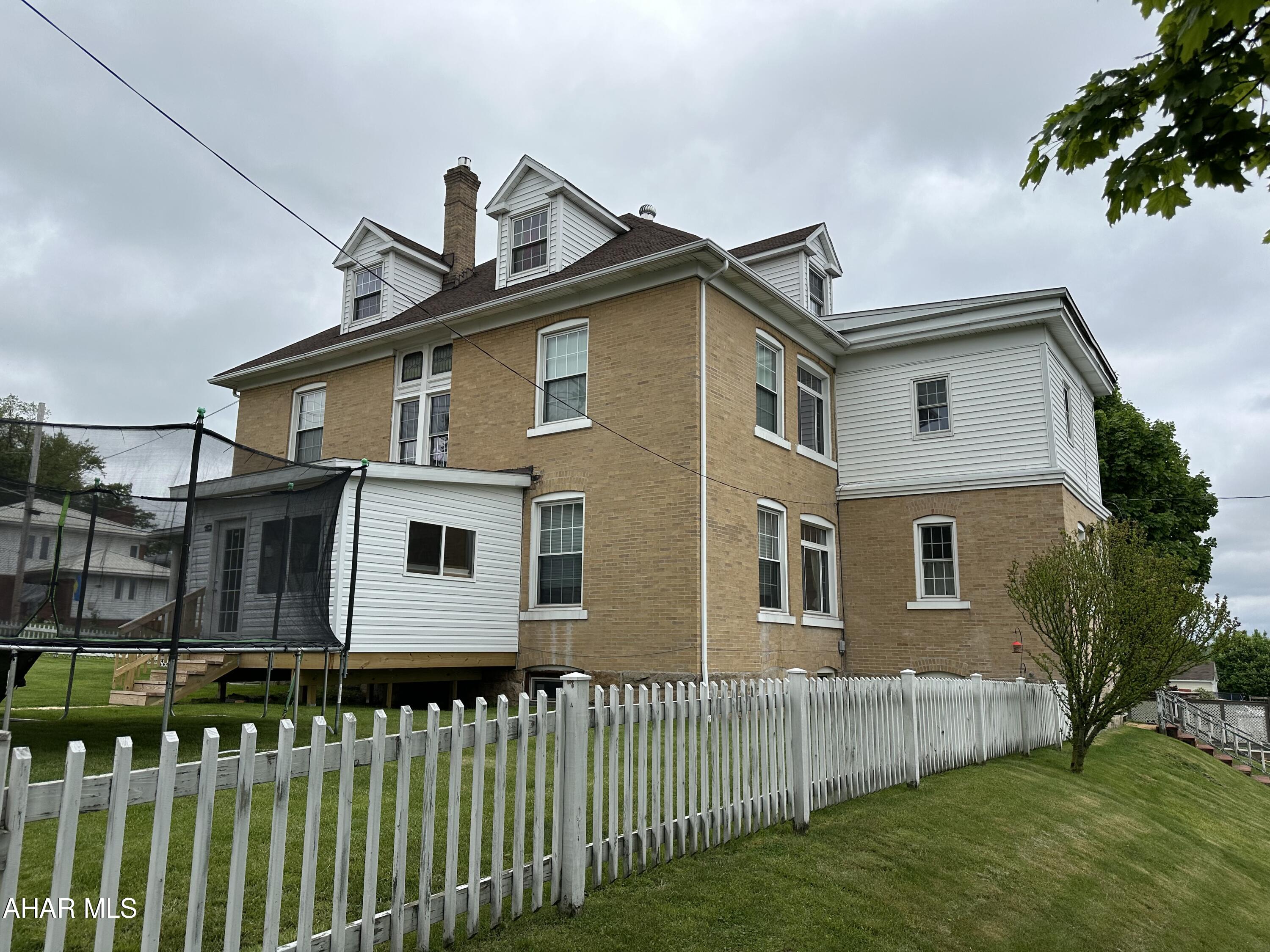 Unknown - Residential