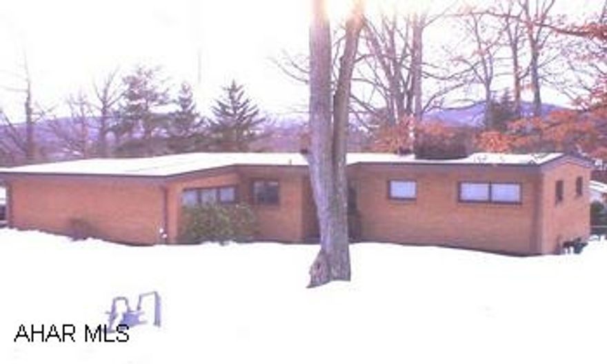 1 story, large corner lot, 2-3 BR, 1.75 BA, 1st fl. laundry, new EIK, LR w/FP, cedar sun rm w/ceramic tile & skylights. Full BSMT w/private entrance, FR w/kitchenette, sewing room, storage room & 3/4 BA. Call Scott W 935-5530 One story on large corner lot, 2-3 BR, 1.75 BA, 1st floor laundry, new EIK, LR w/FP, cedar sunroom w/ceramic tile & skylights. Full basement w/private entrance, FR w/kitchenette, sewing room, storage room, & 3/4 bath. Call Scott Weyer 935-5530.