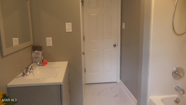 Lakewood Manor - Residential