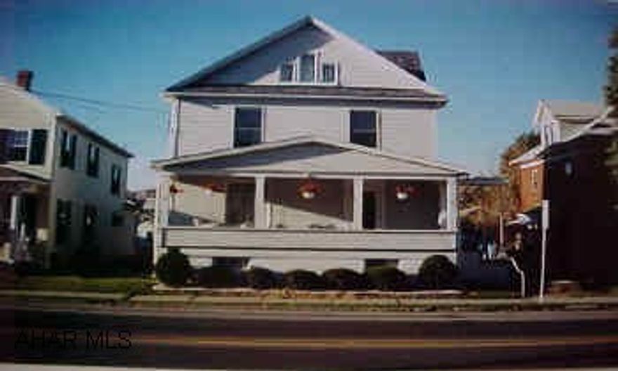 immaculate two story with detached garage. large lot. 15x25 above ground pool. great wood work. commercial zoning. a must see! don't miss out! don't let the cat out!