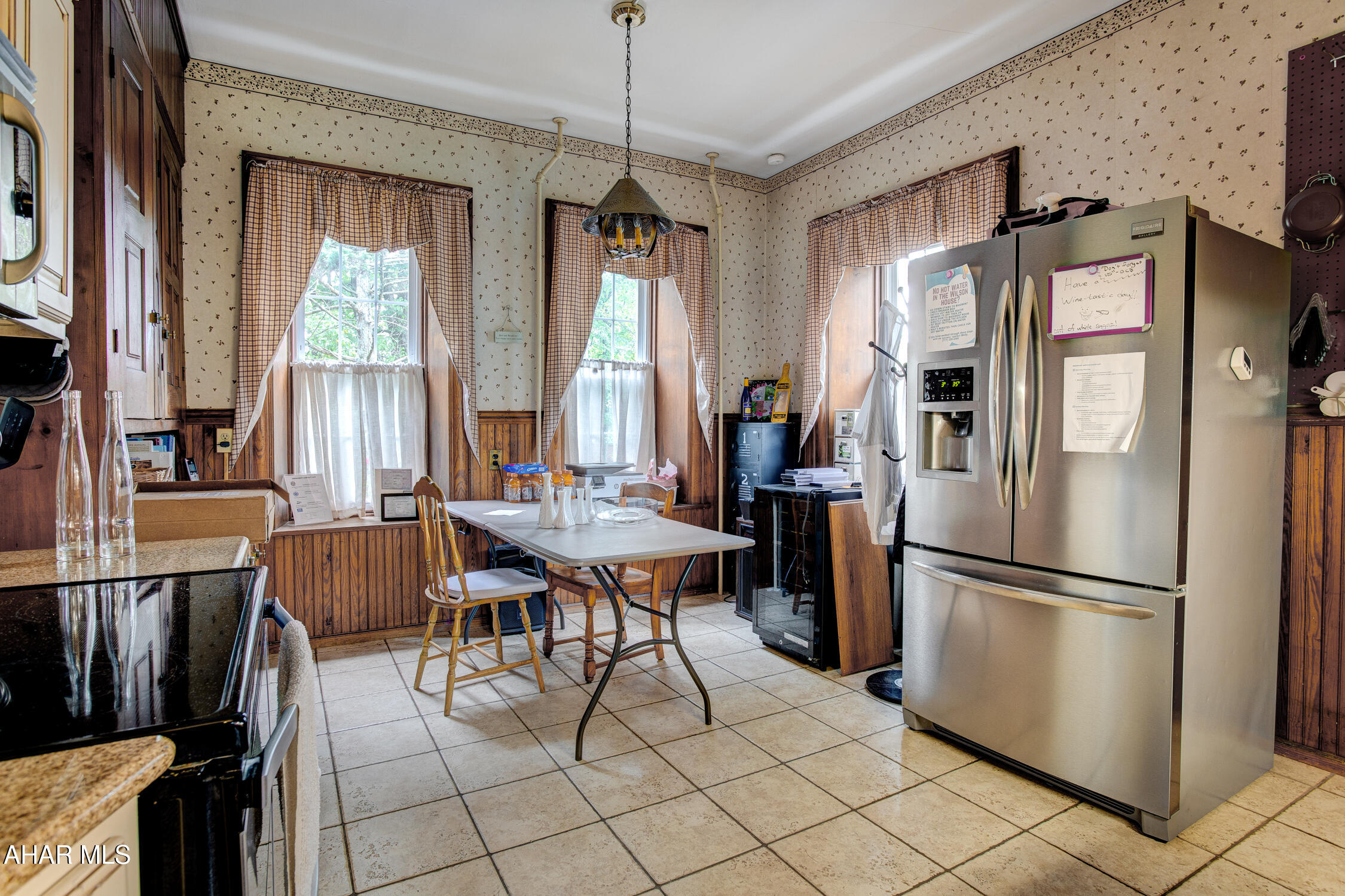 Juniata - Commercial Sale