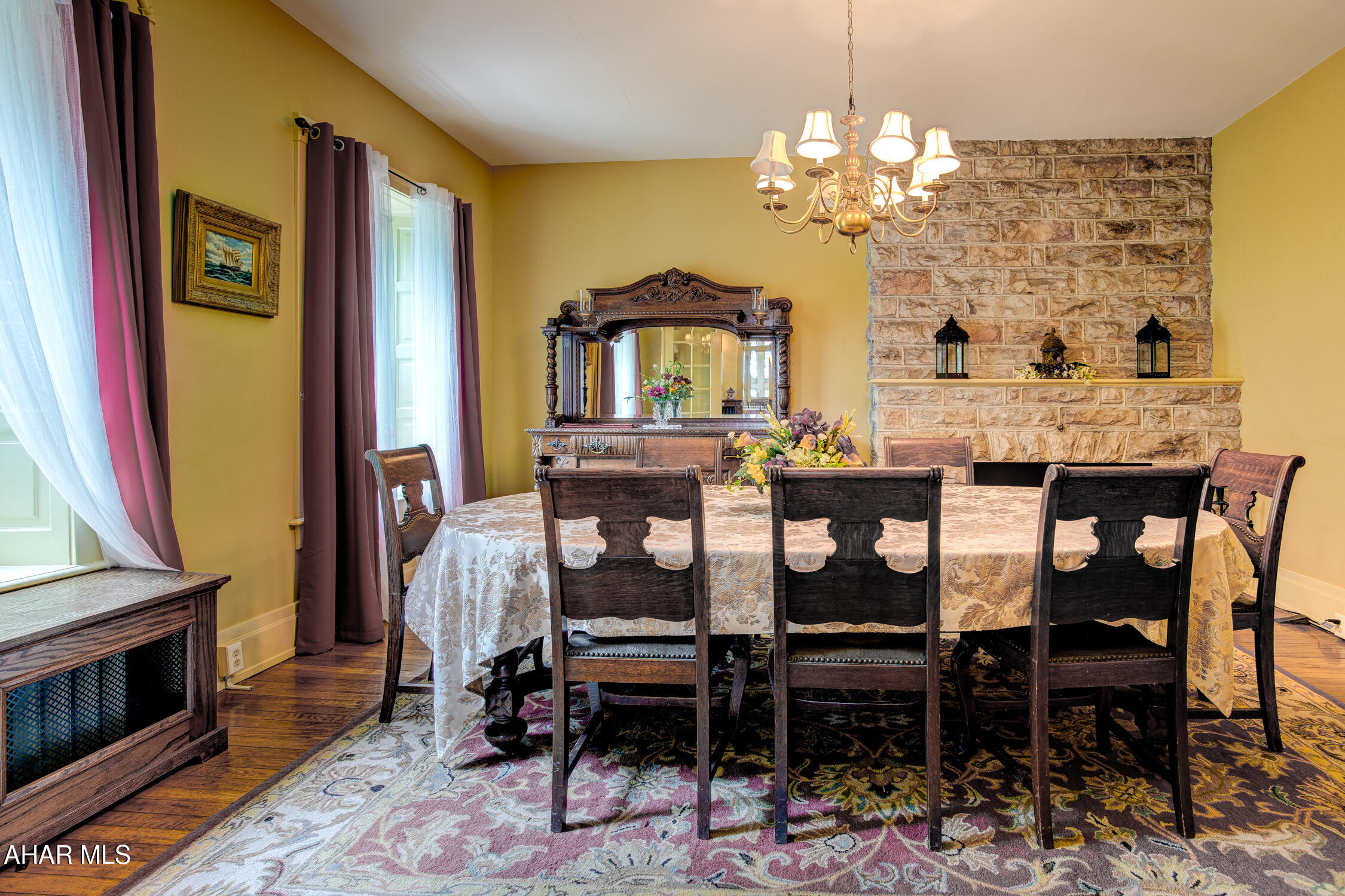 Juniata - Commercial Sale