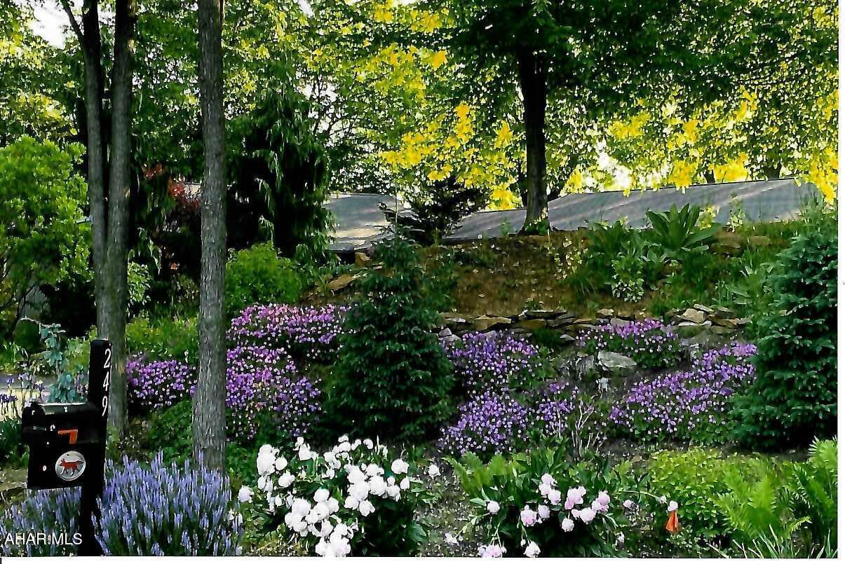 Fox Hollow - Residential