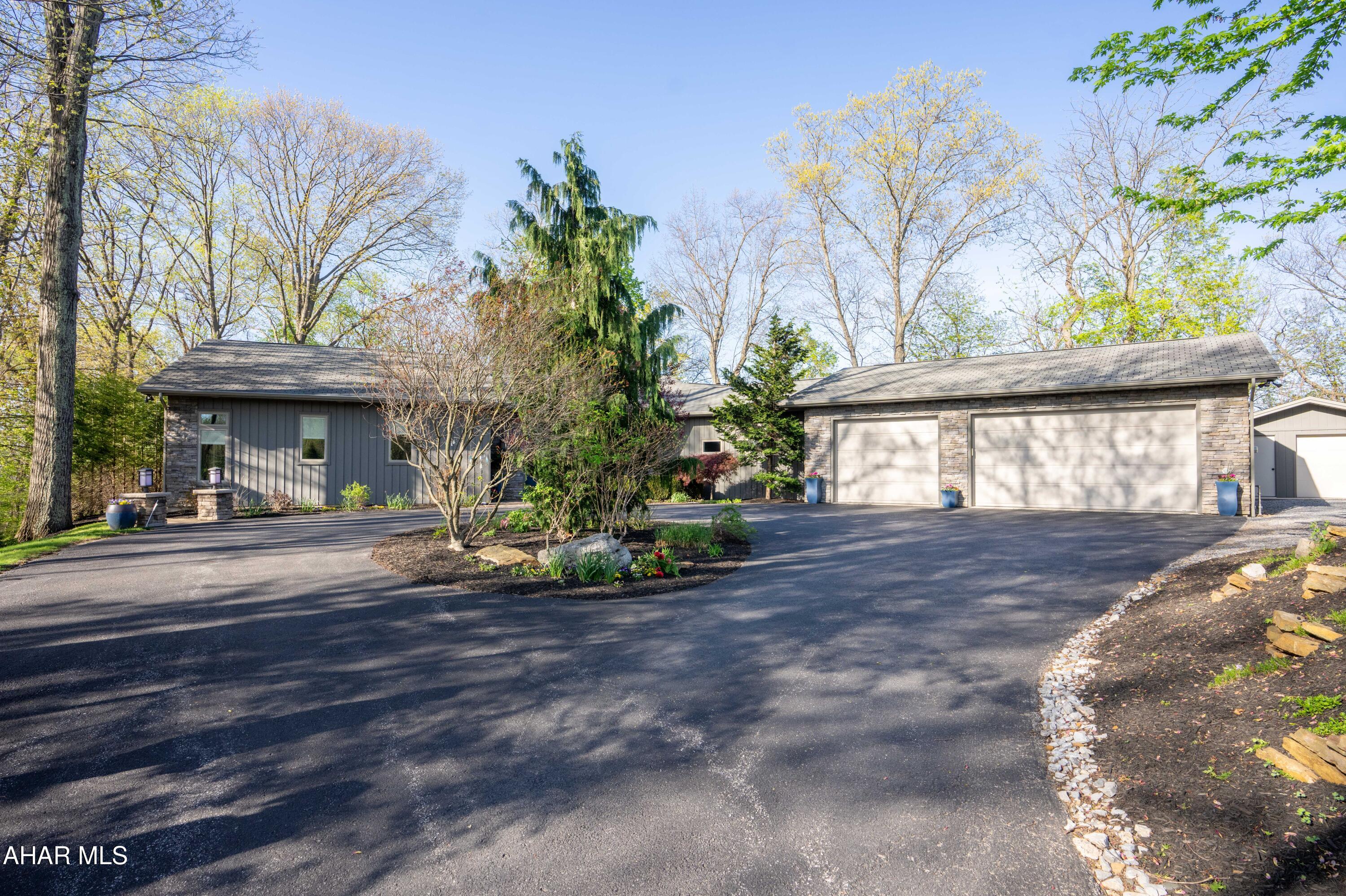 Fox Hollow - Residential