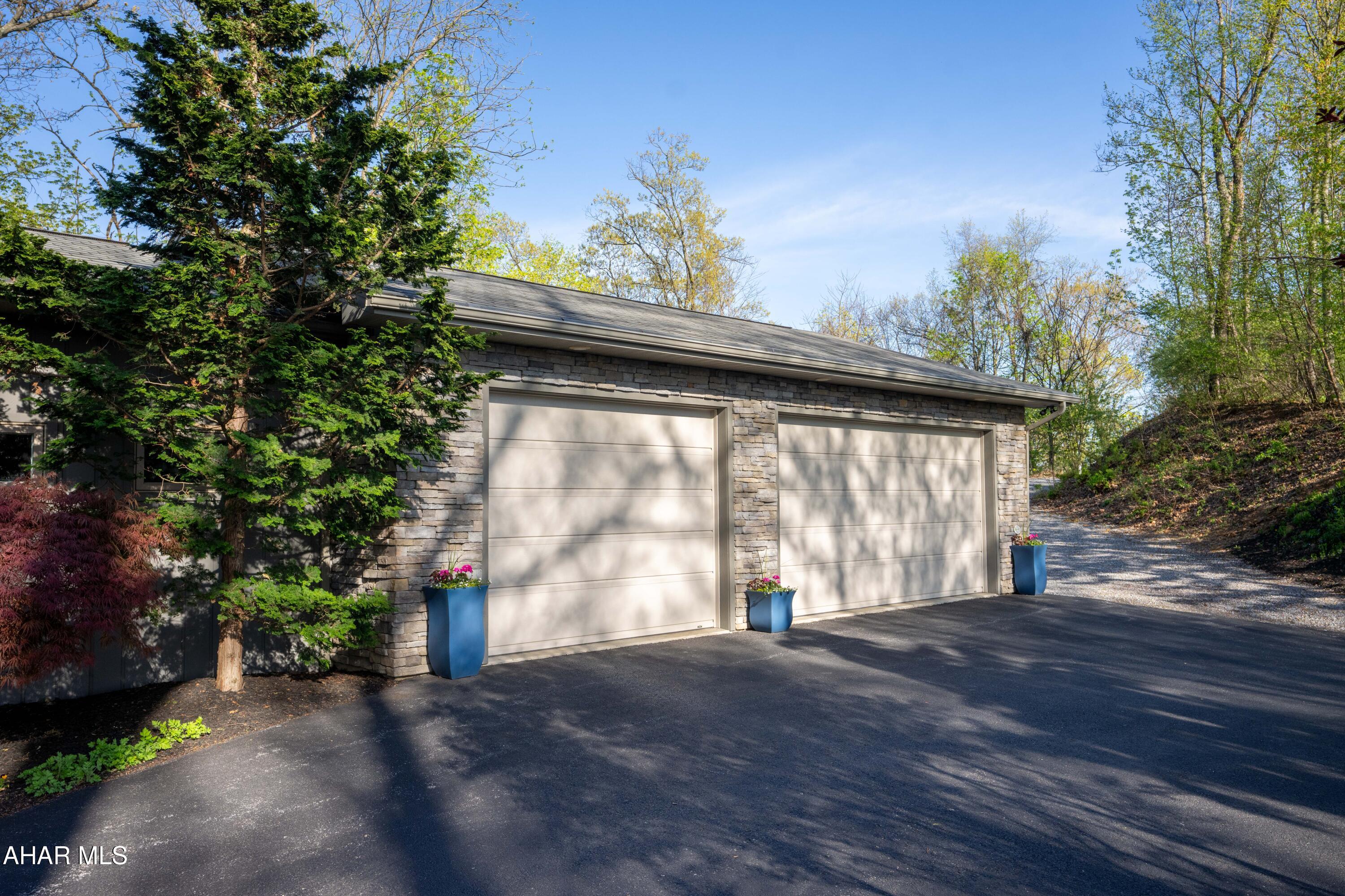 Fox Hollow - Residential