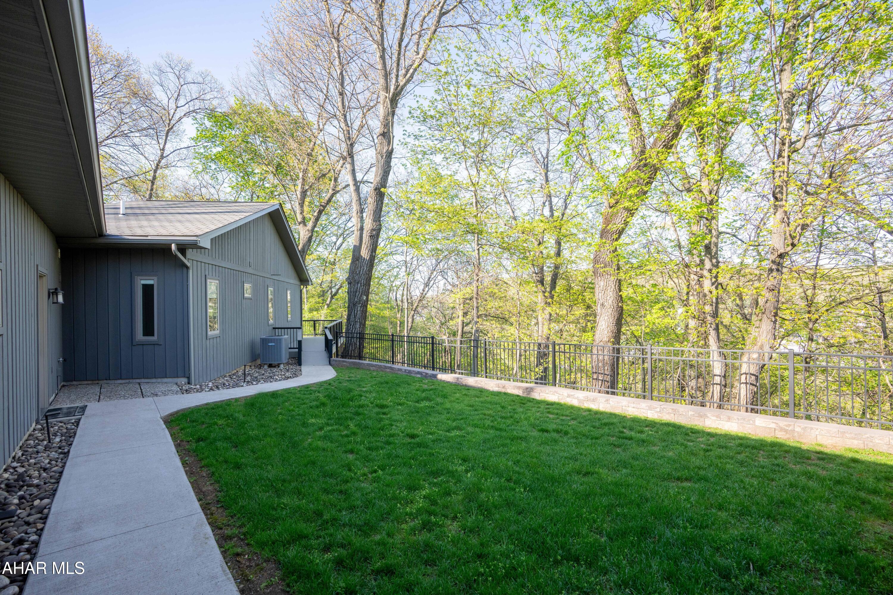 Fox Hollow - Residential