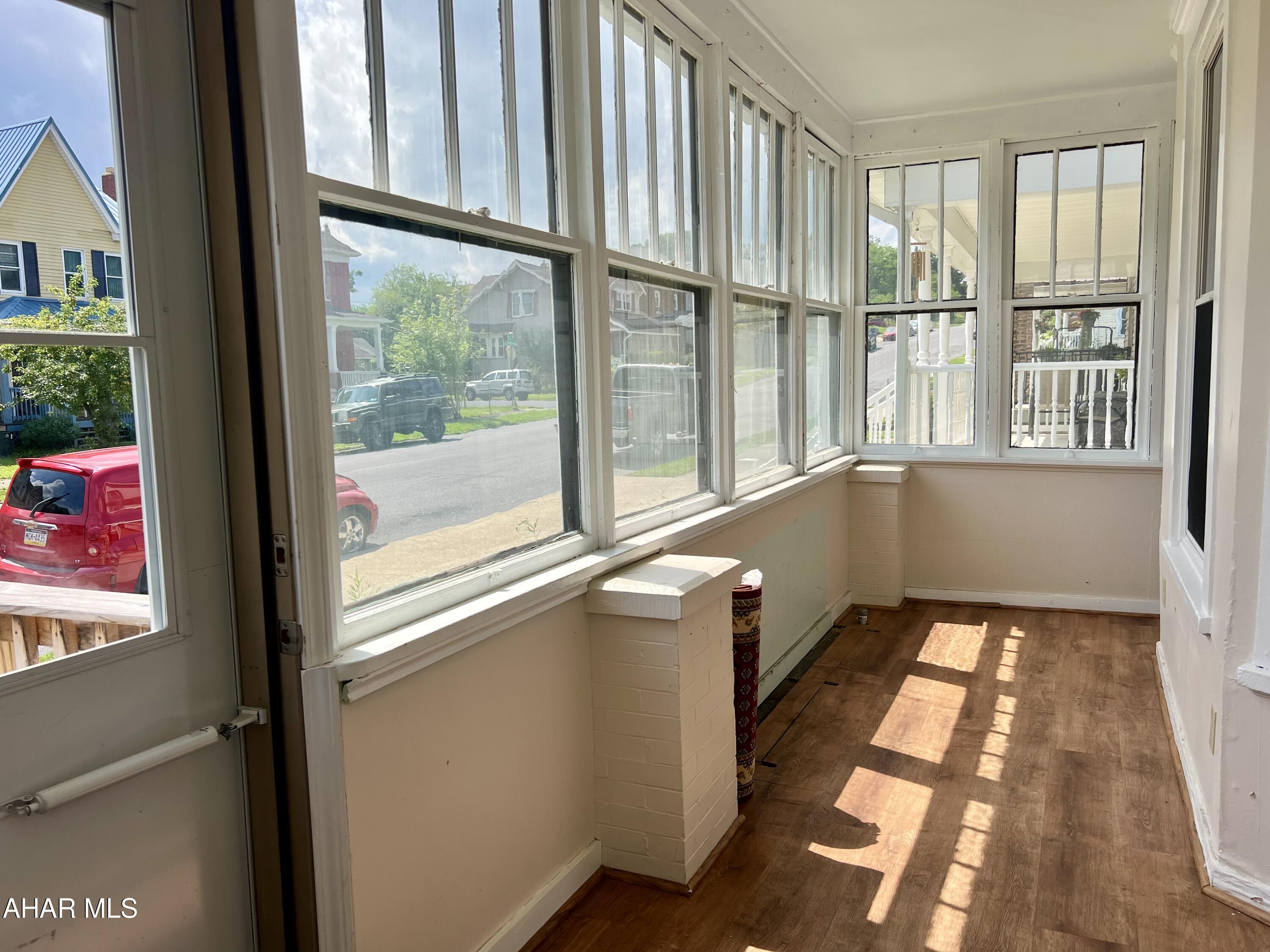 Juniata Gap - Residential