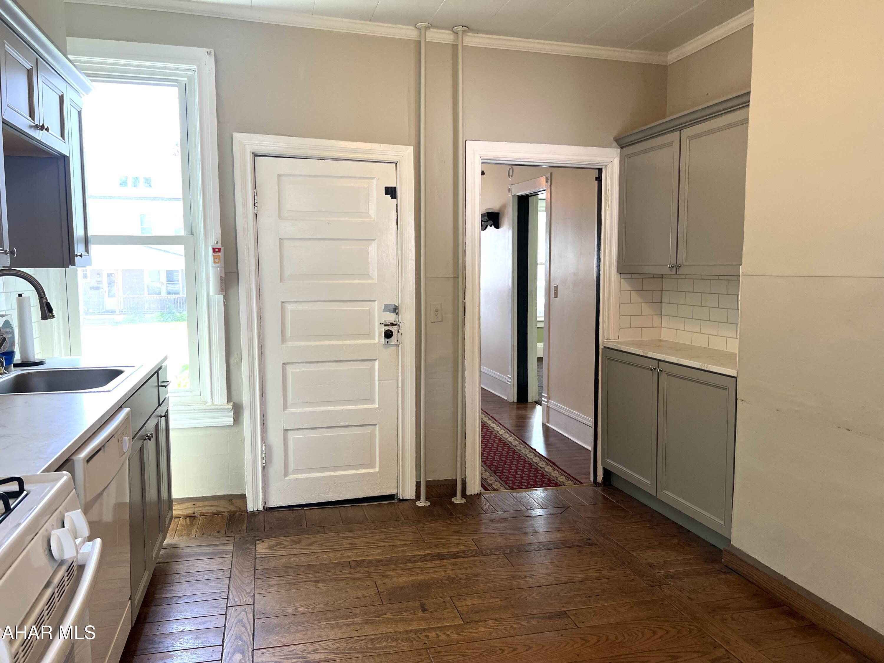 Juniata Gap - Residential