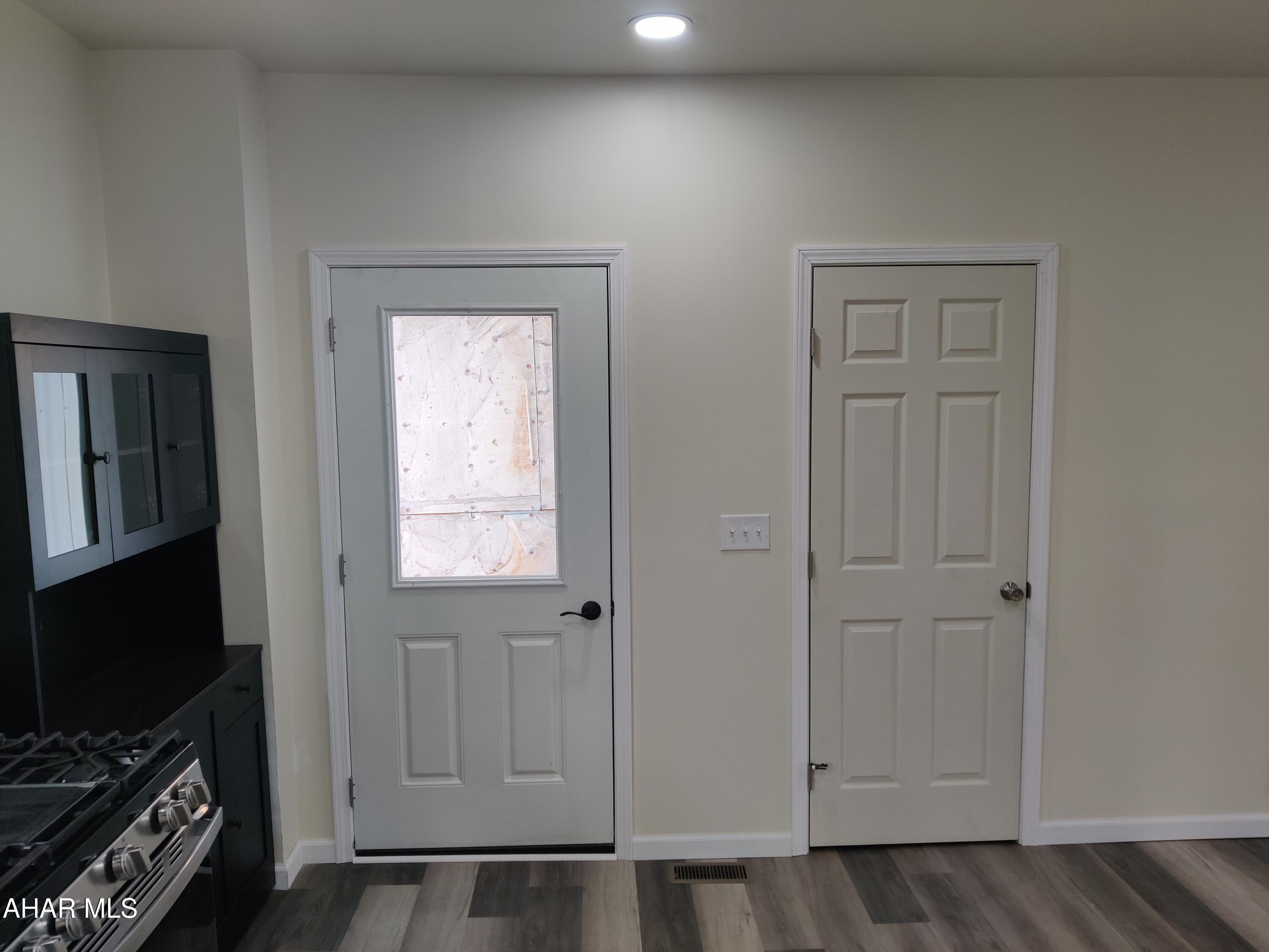 Juniata - Residential