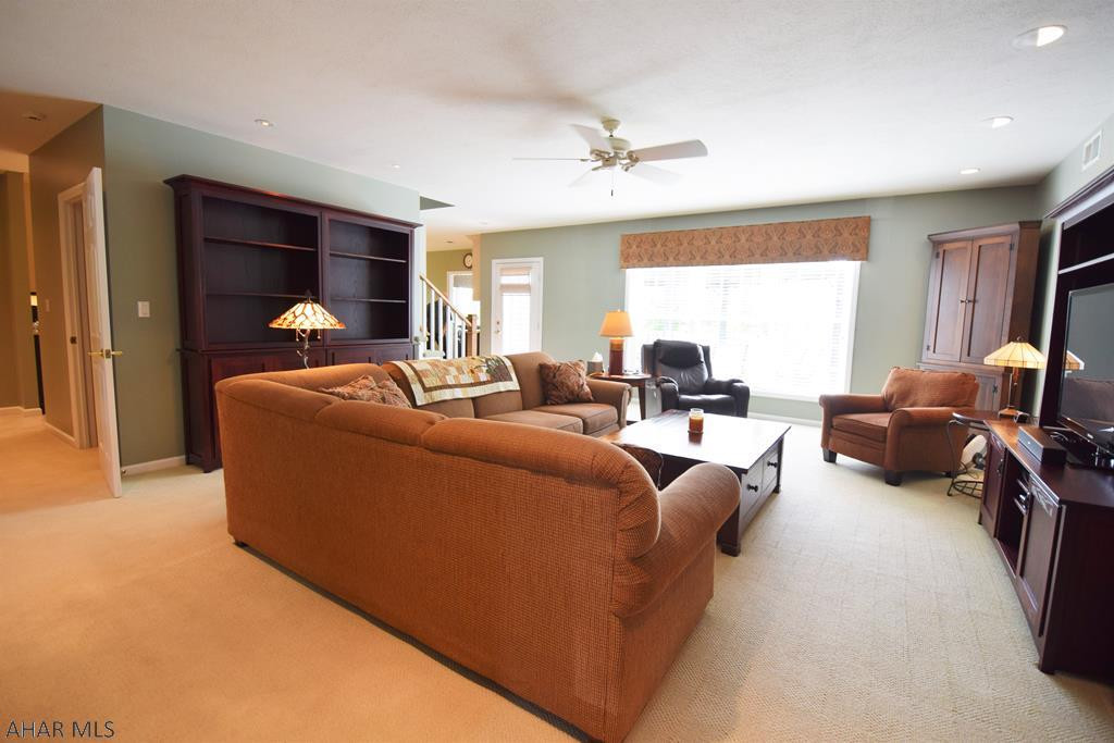 Fox Hollow - Residential