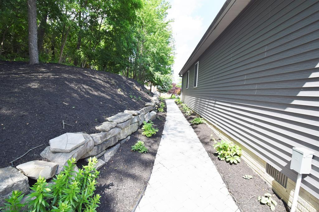 Fox Hollow - Residential