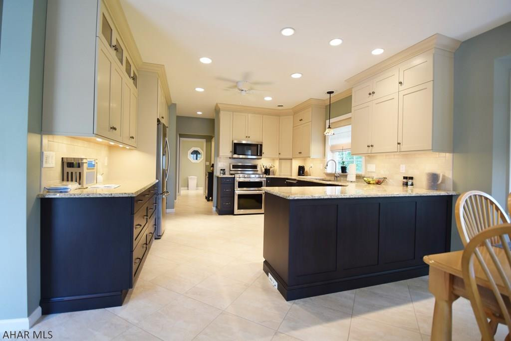 Fox Hollow - Residential