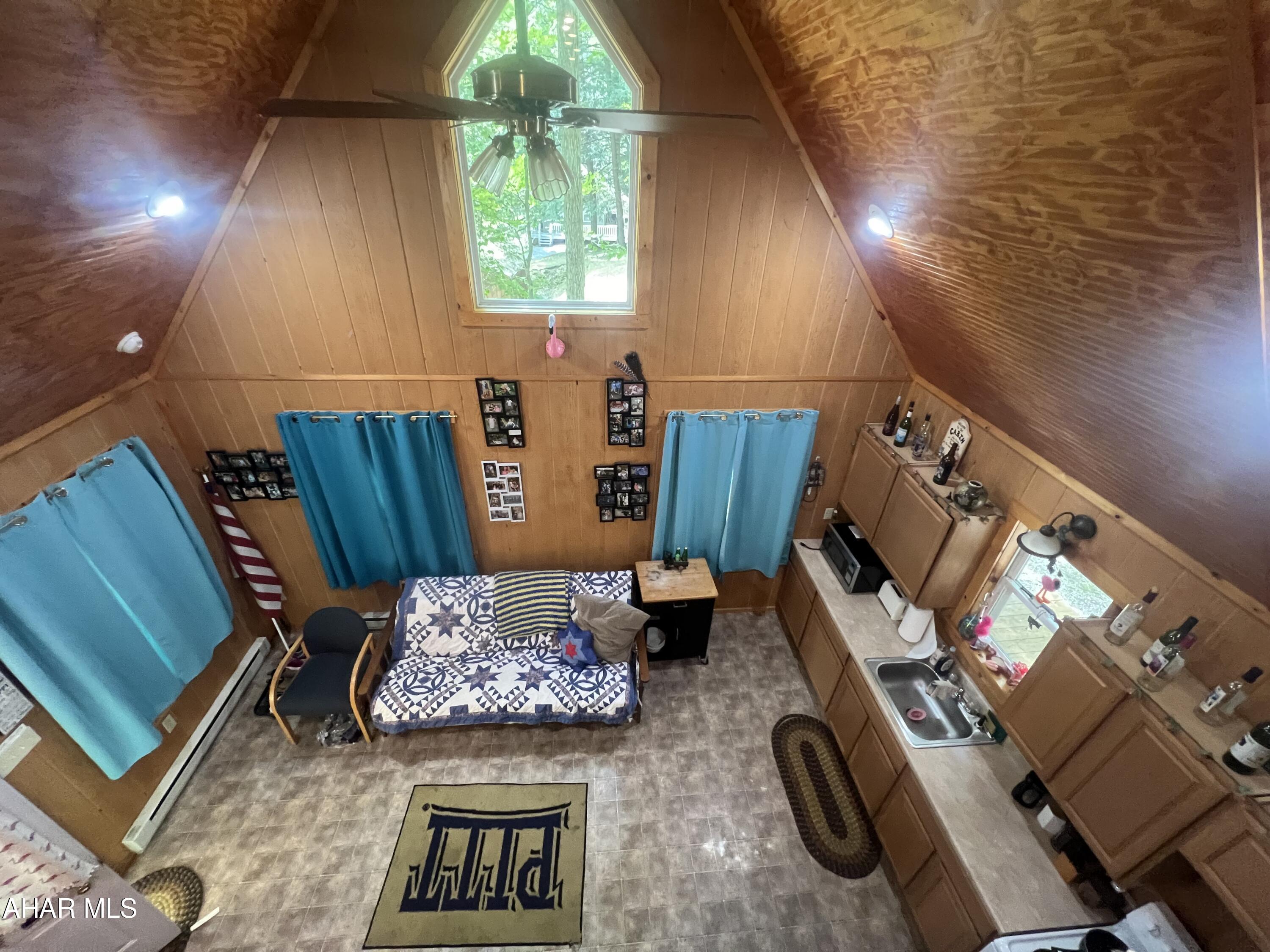 Glendale Yearound - Residential