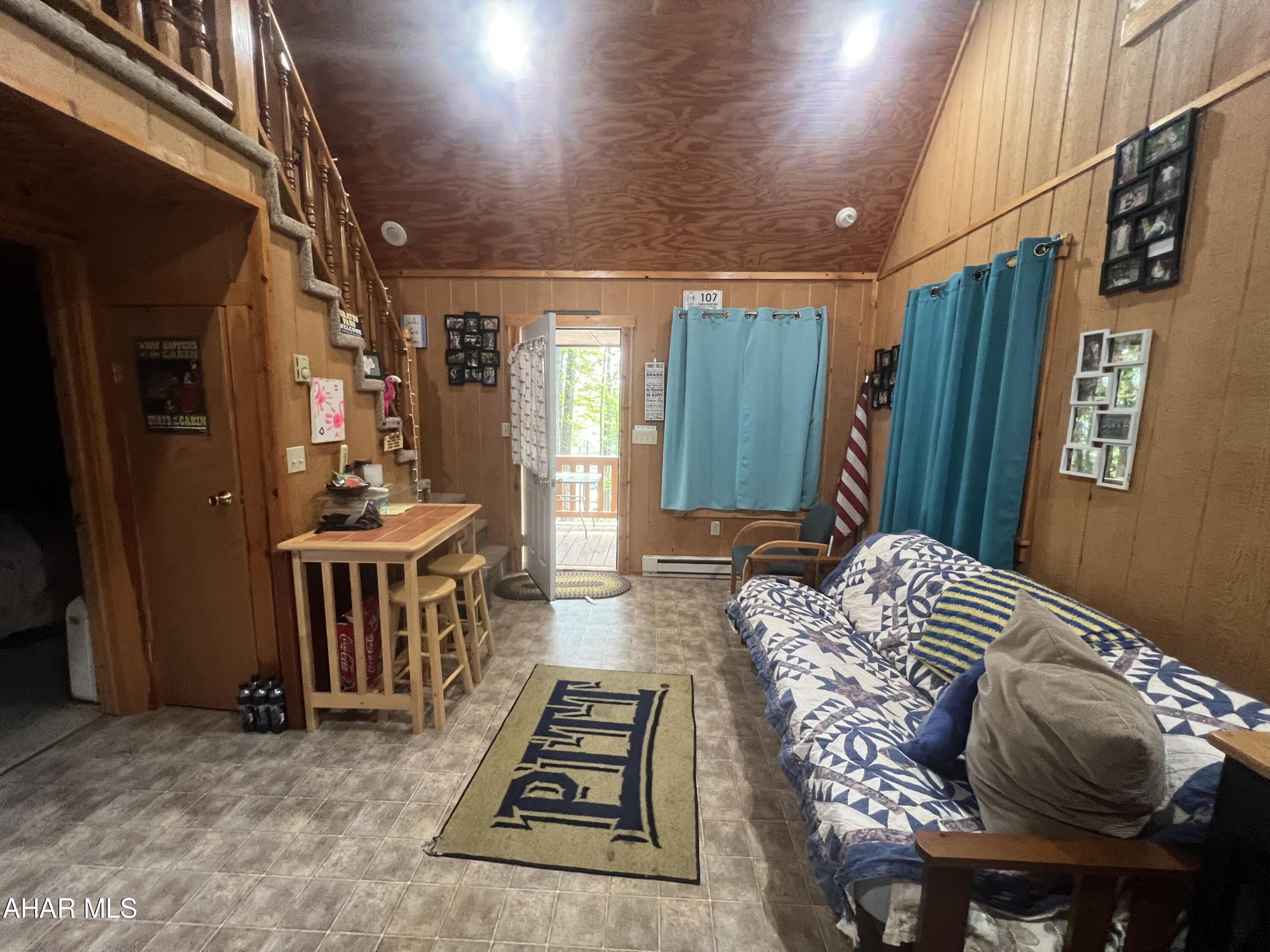 Glendale Yearound - Residential