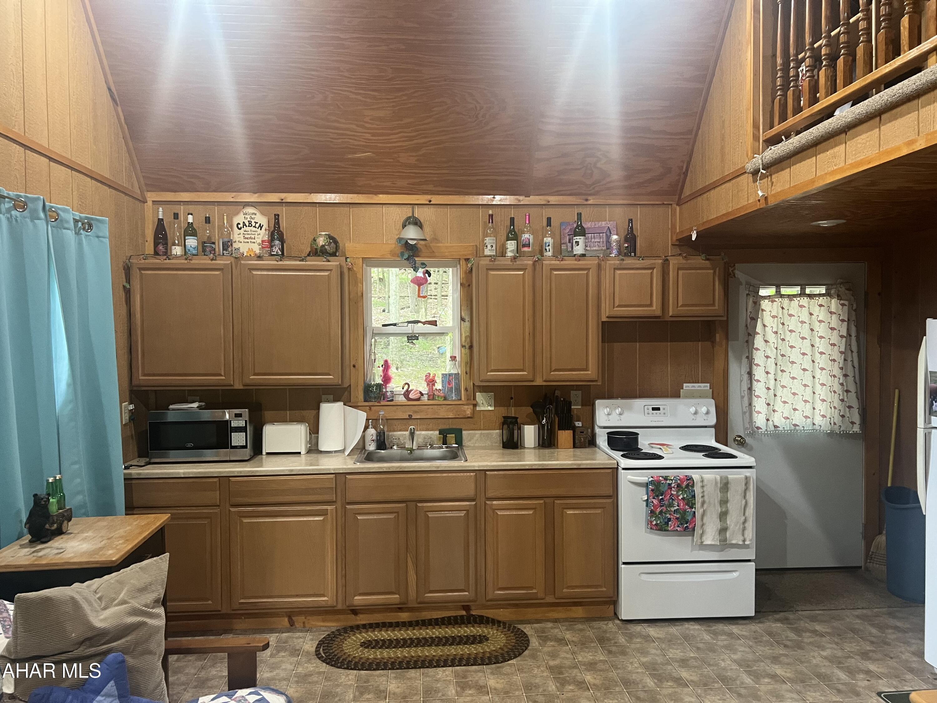 Glendale Yearound - Residential