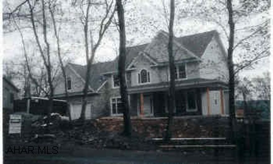 Large beautiful home in Juniata Mills featuring the finest in quality new home construction by builder Greg Dempsie.