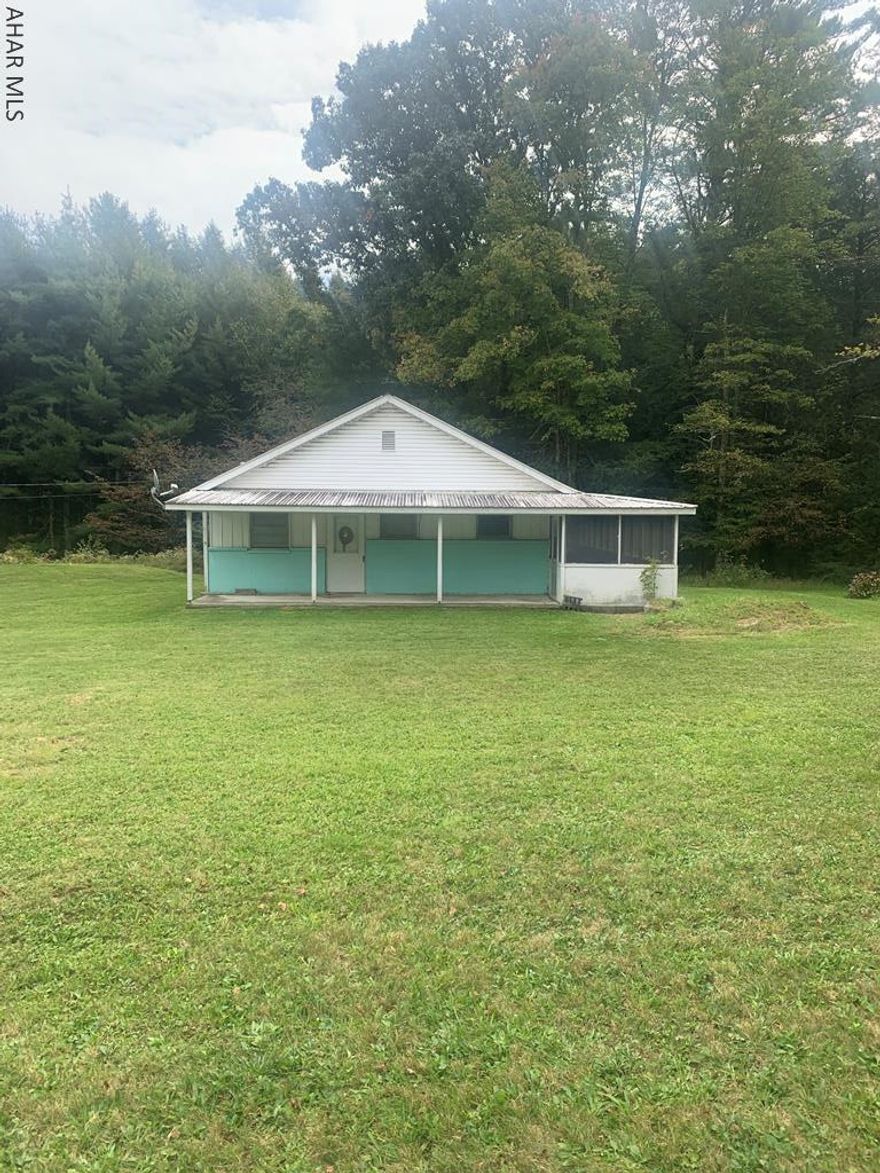 "AS IS" Welcome to "The Valley!" Nicely built cabin on .46 acres of flat land. Beautiful 2 bedroom 1 full bathroom. Has electric baseboard heat and on site water and sewer. This would be a fantastic opportunity for hunters or a family wanting to get away! Less than 2 miles away you will find Reeds Gap State Park which allows for lots of fun all throughout the year! Walking distance is The Wilderness Lodge, which is a great place for dinner and drinks! Call today to make it yours!