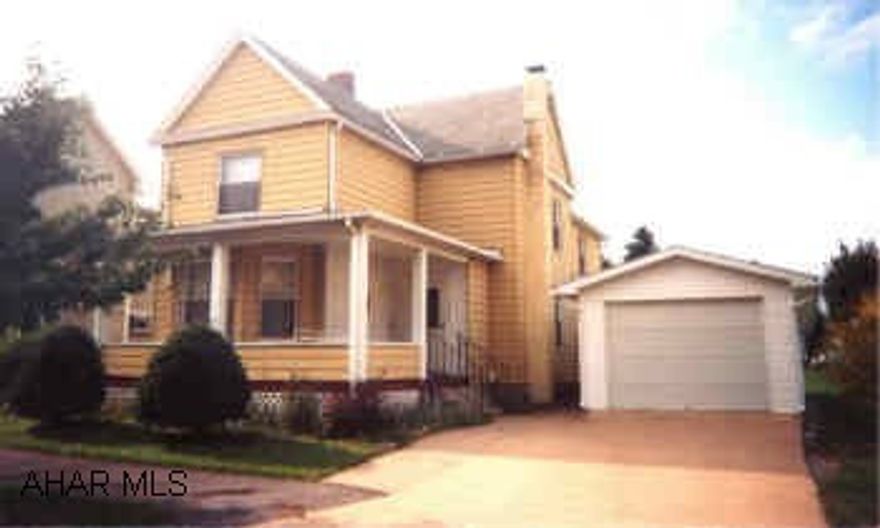 GREAT 4-BEDROOM STARTER.  INCLUDES STOVE, REFRIGERATOR AND SHED.  NEW X-LONG GARAGE, COVERED PATIO, CENTRAIL AIR, NEW FURNACE (2000) GREAT 4-BEDROOM STARTER.  INCLUDES STOVE, REFRIGERATOR AND SHED.  NEW X-LONG GARAGE, COVERED PATIO, CENTRAIL AIR, NEW FURNACE (2000)