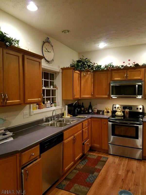 Crestwood - Residential