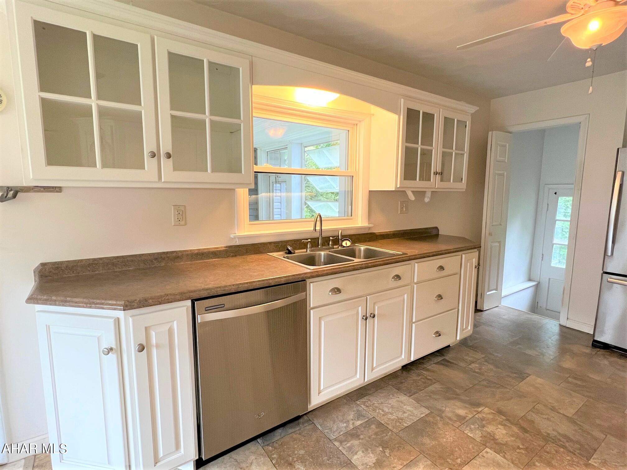 Meadowbrook Terrace - Residential